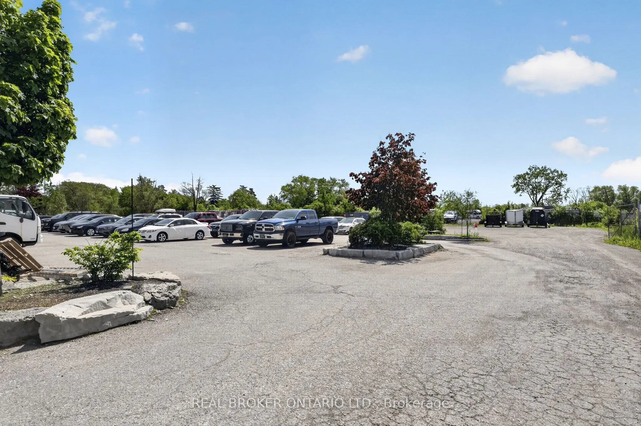 482 S Service Road E #114