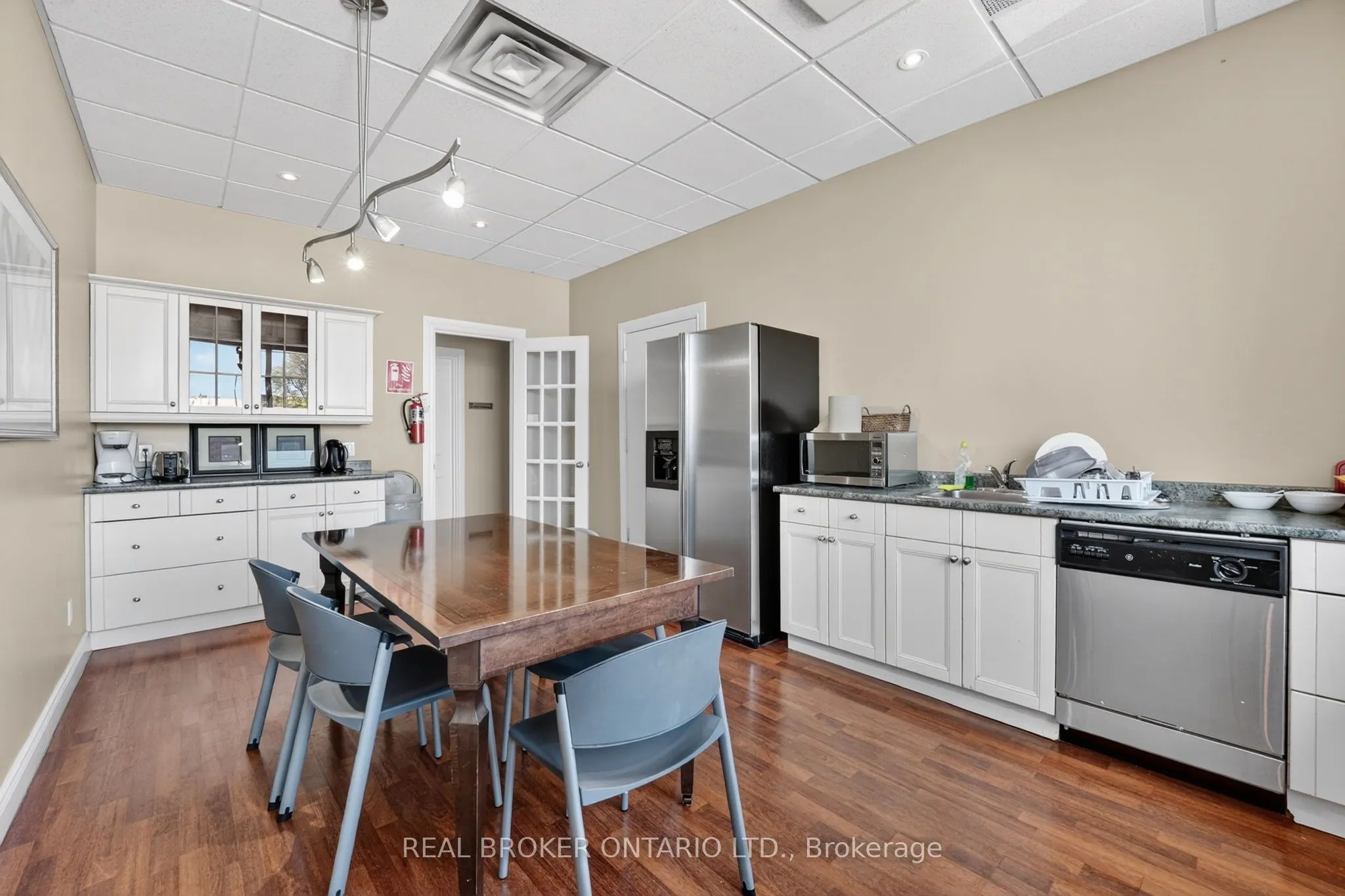 482 S Service Road E #114