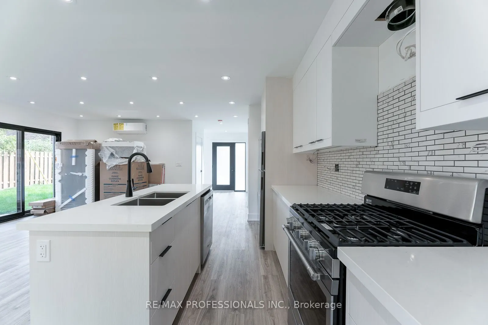 38 Thirty Third Street #GRDNSUITE
