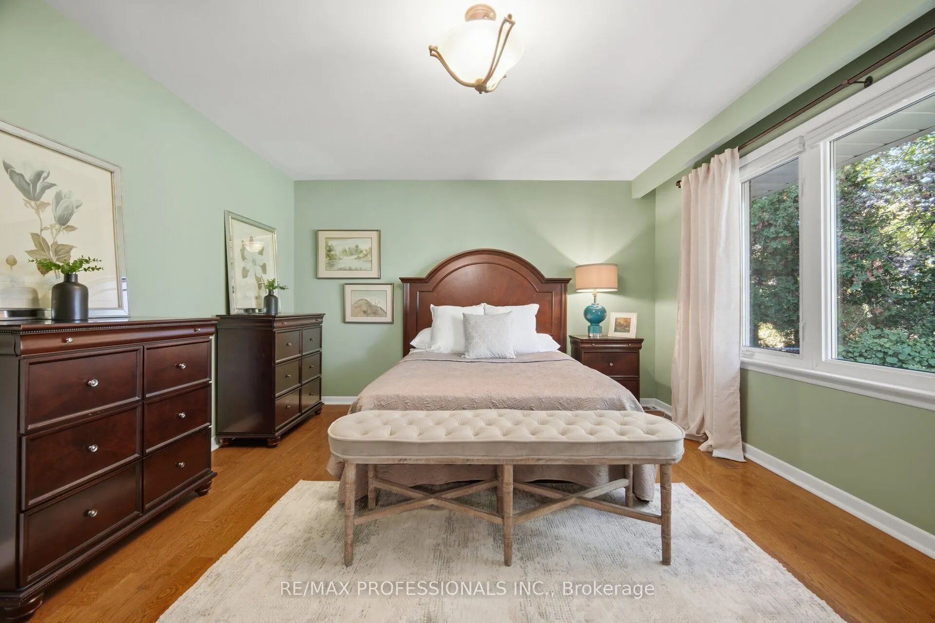 14 Strathdee Drive