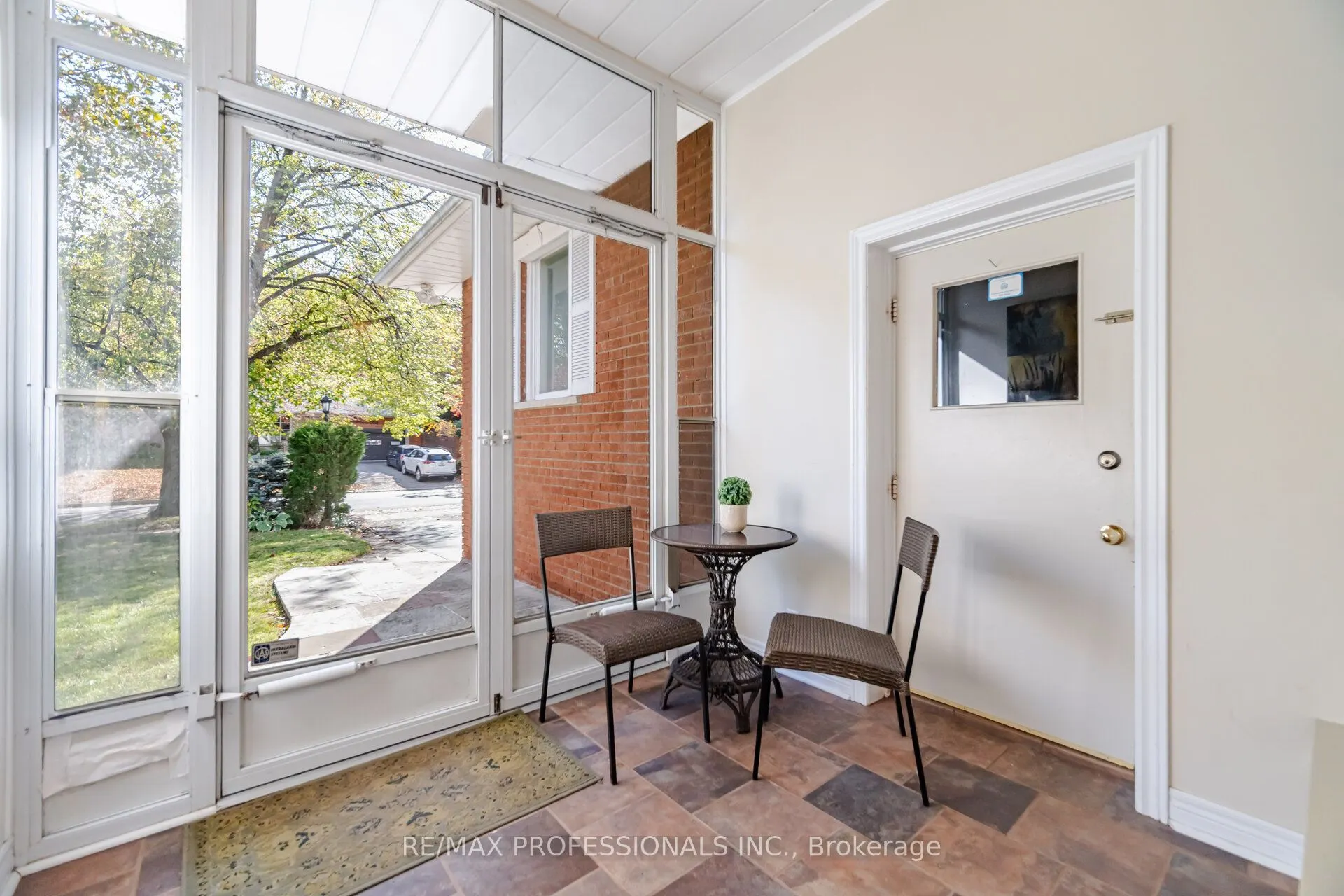 14 Strathdee Drive