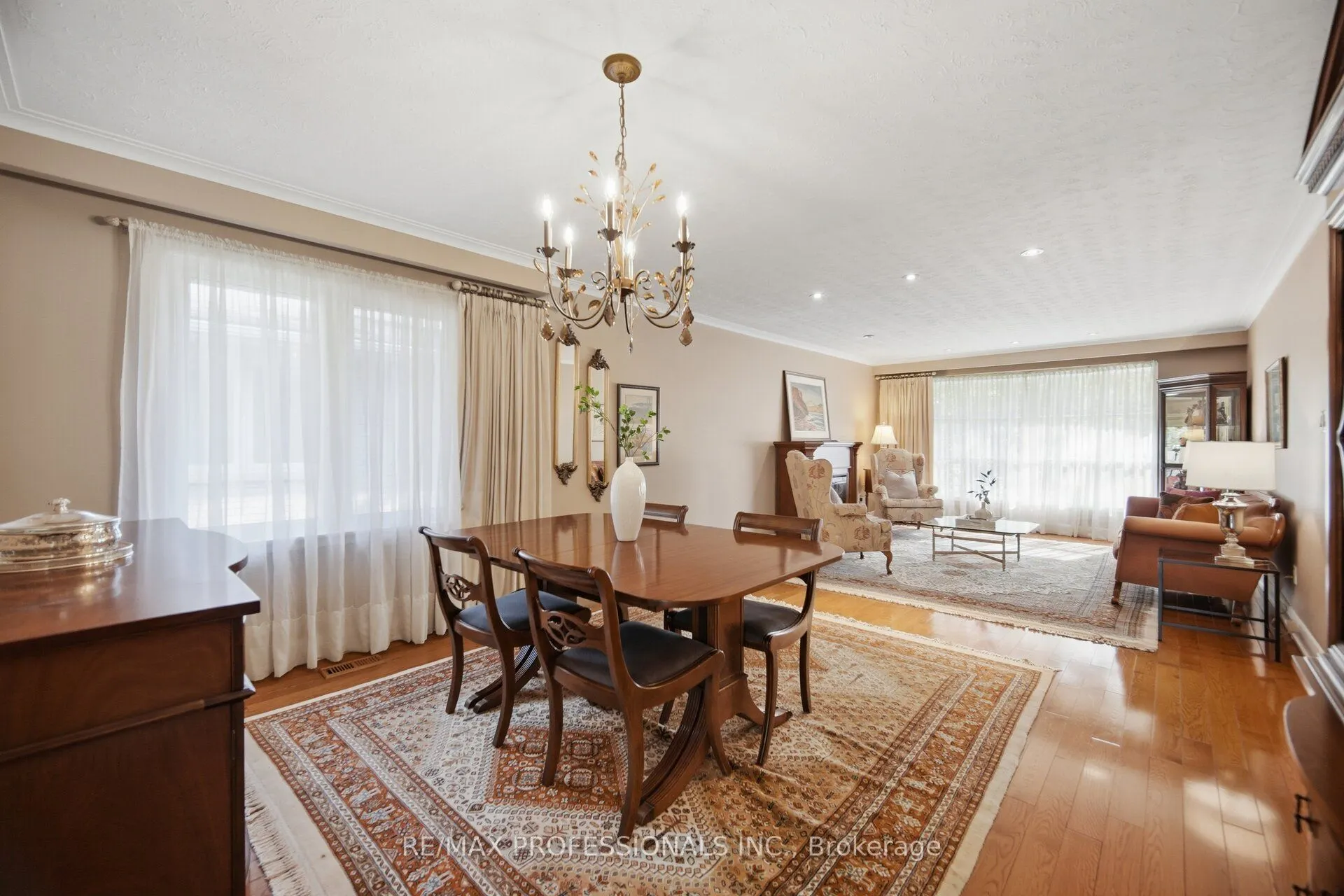 14 Strathdee Drive