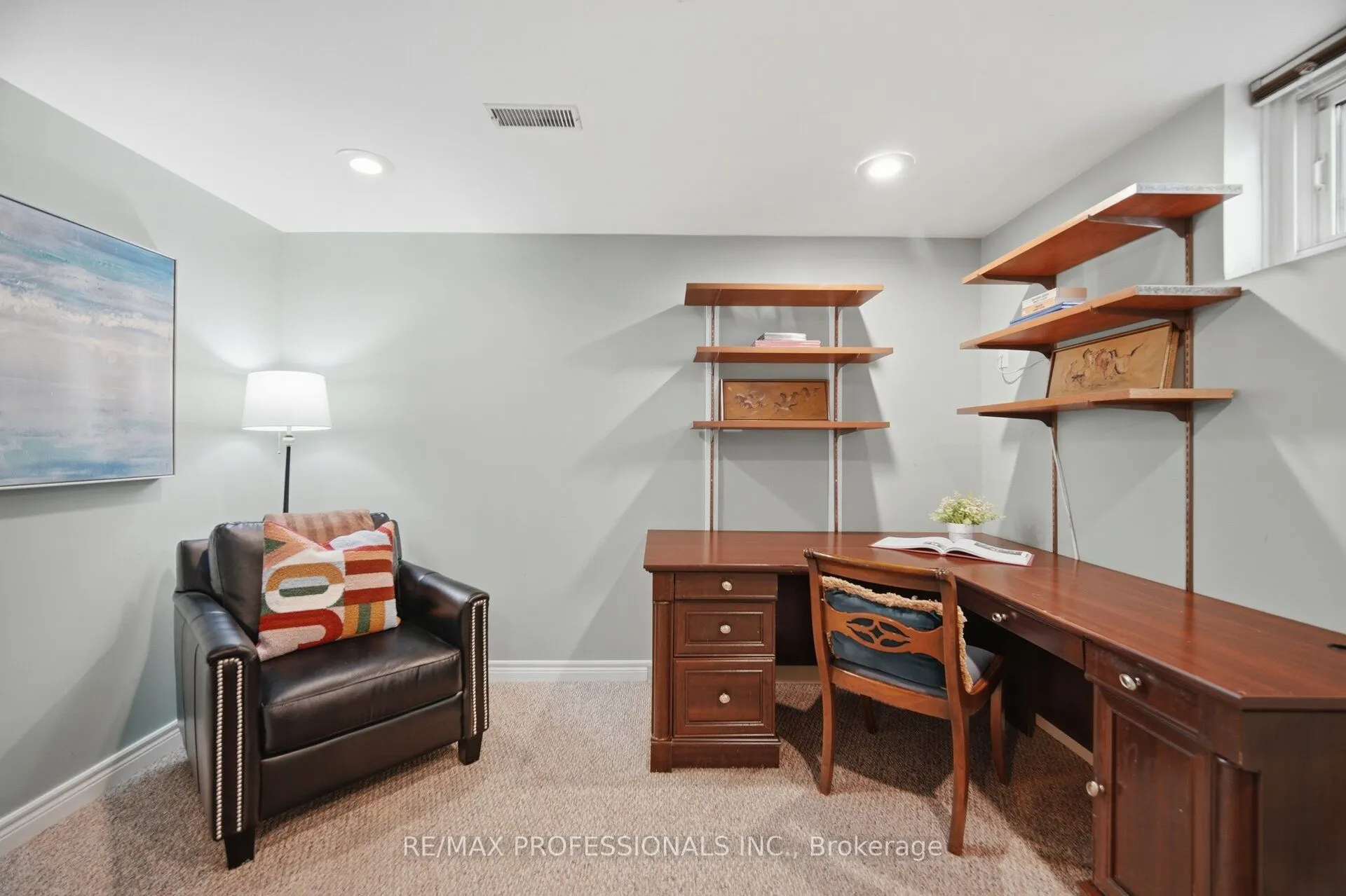 14 Strathdee Drive
