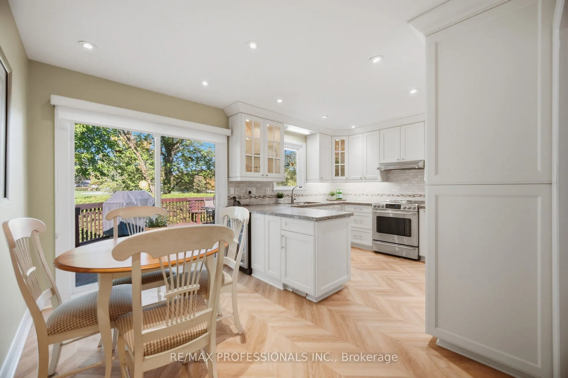 14 Strathdee Drive