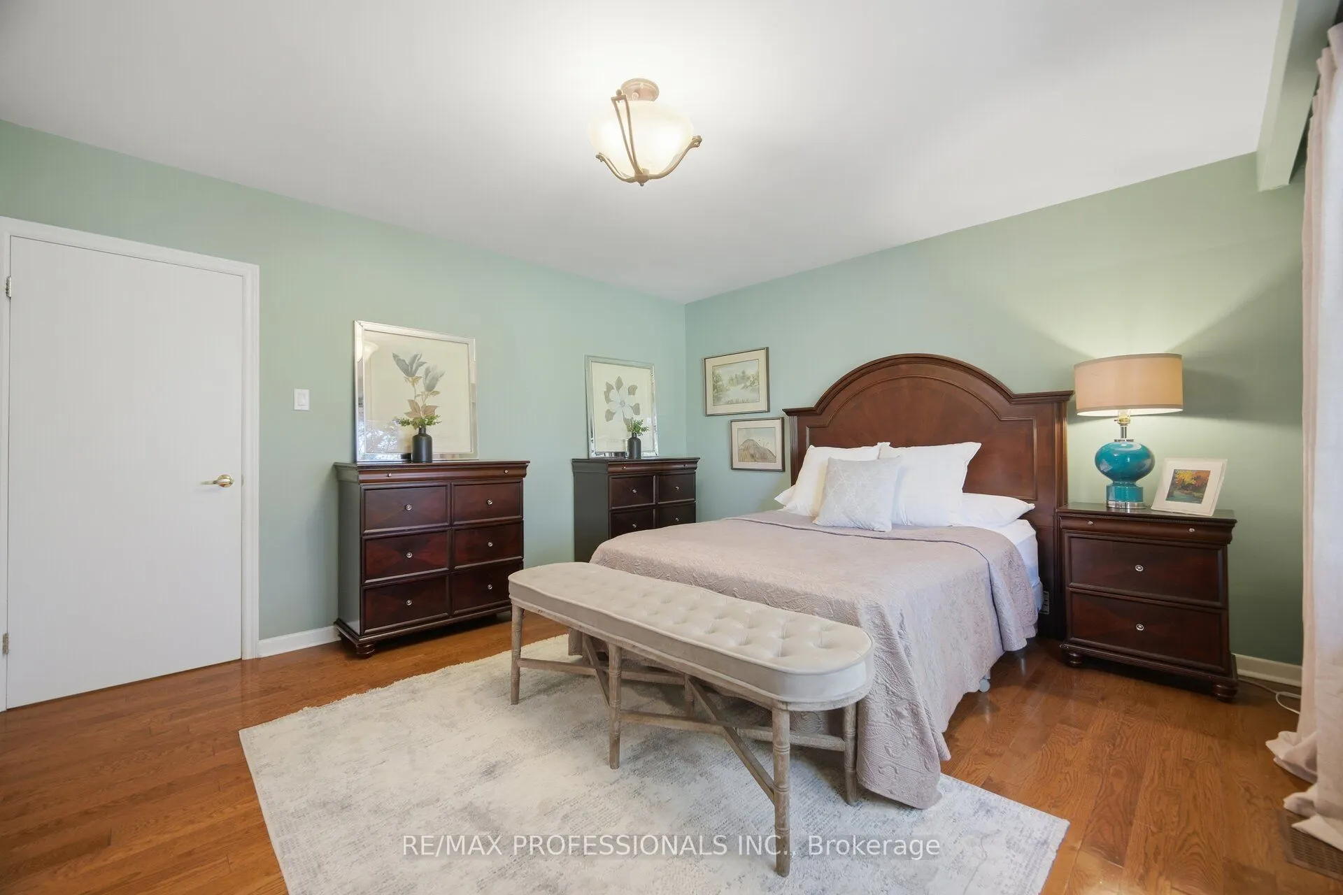 14 Strathdee Drive