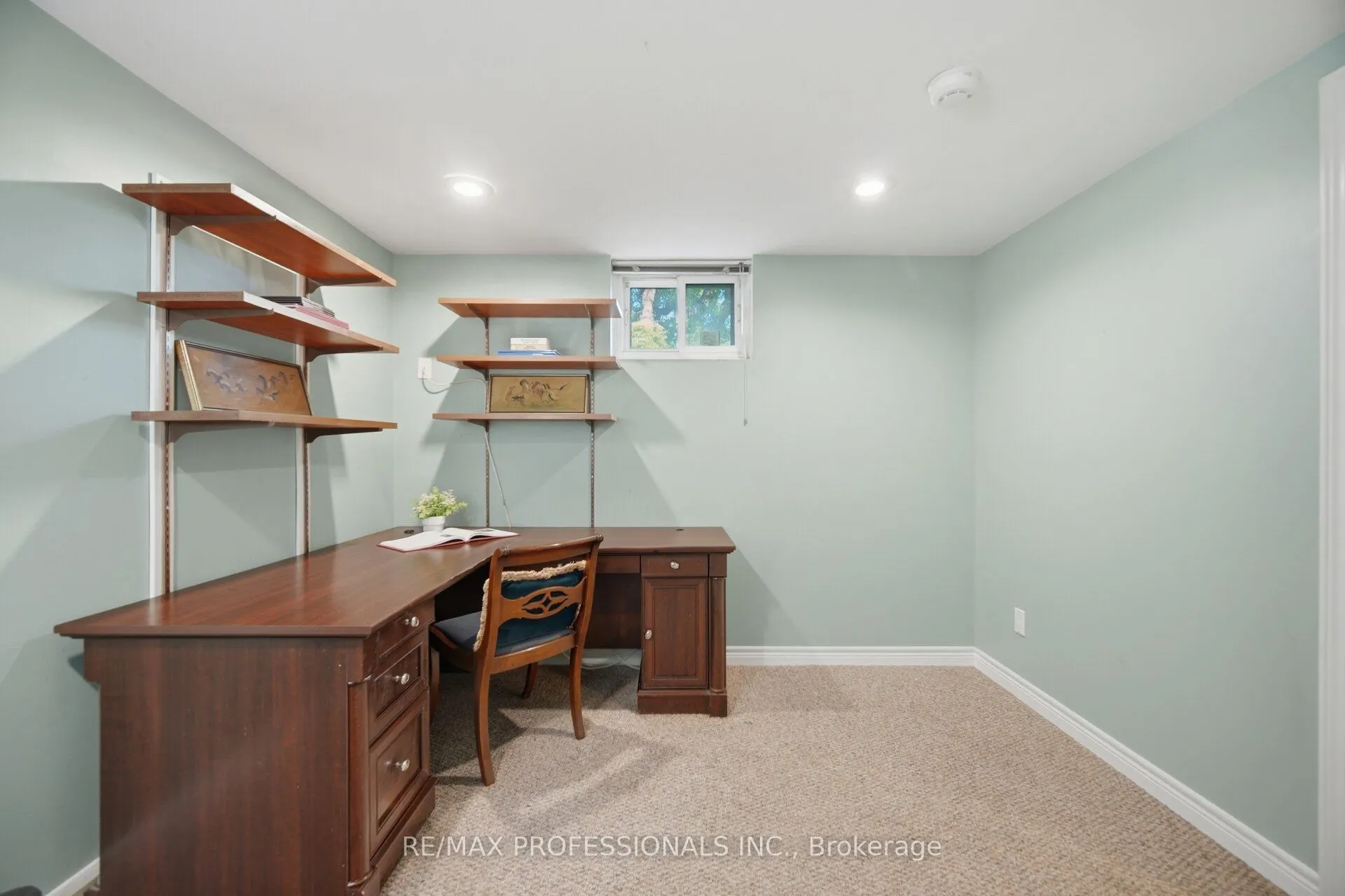 14 Strathdee Drive