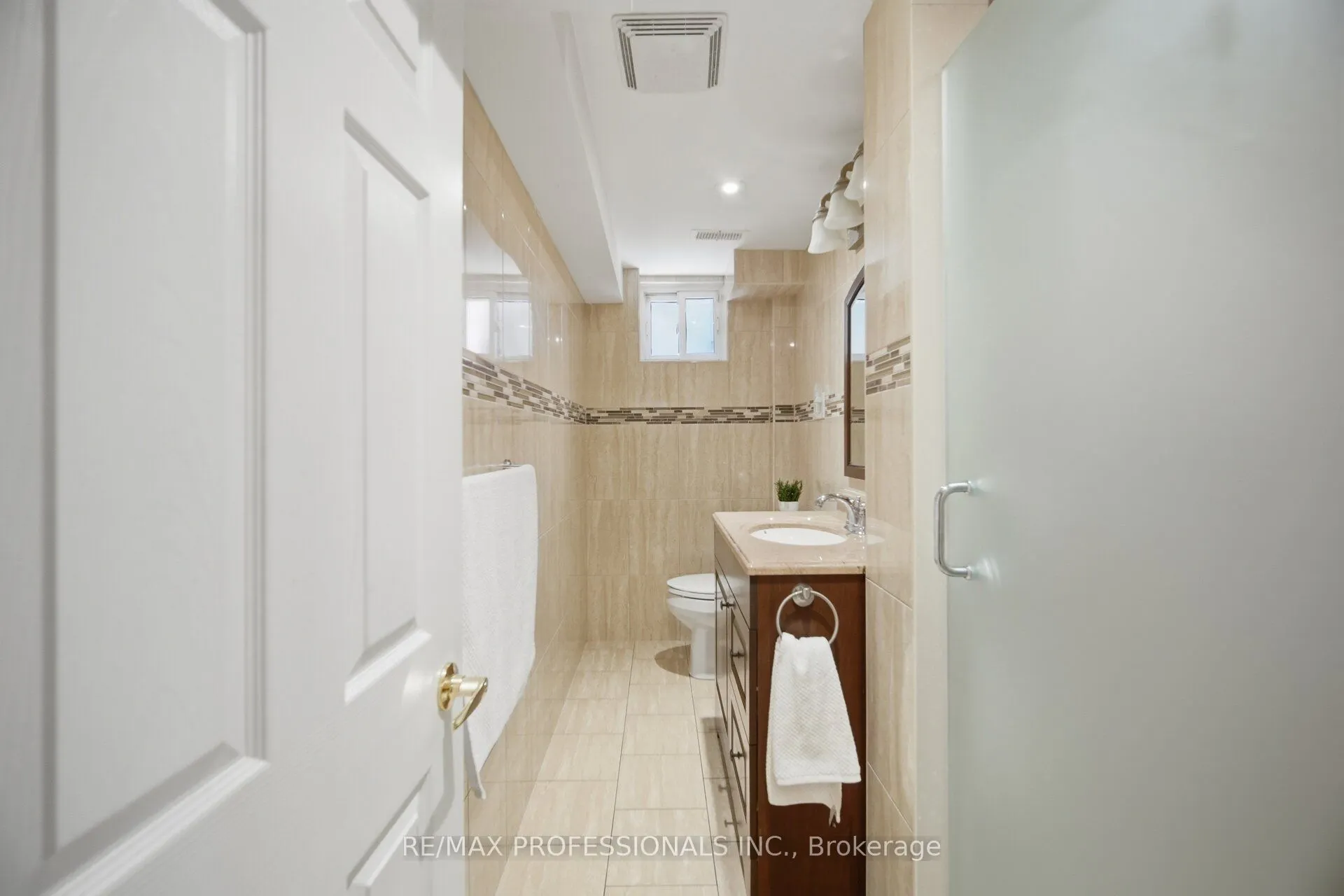 14 Strathdee Drive