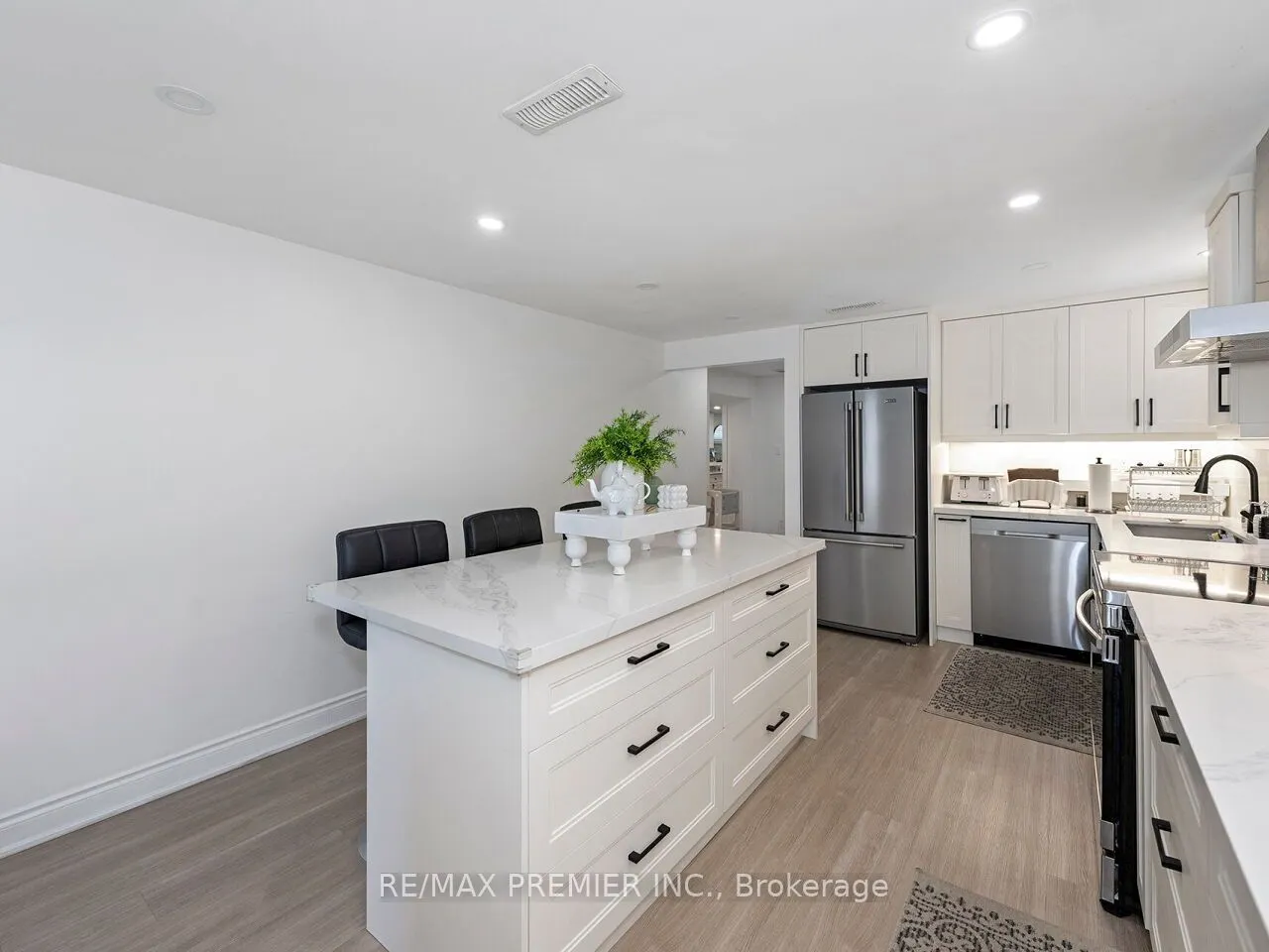 10 Bruno Court