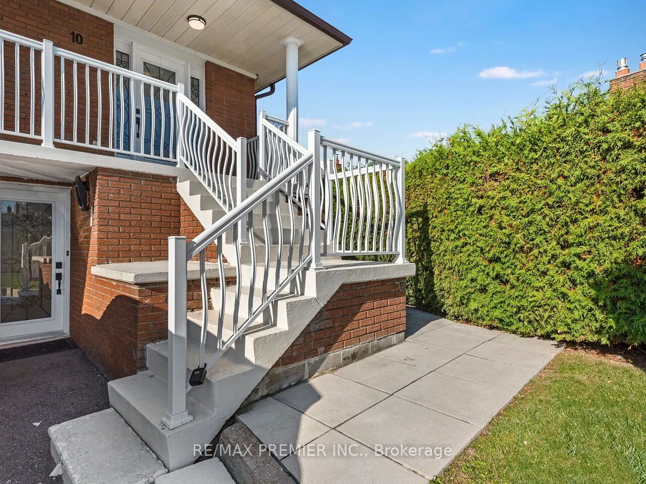 10 Bruno Court
