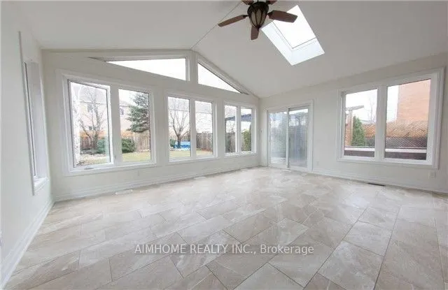 1613 Parish Lane