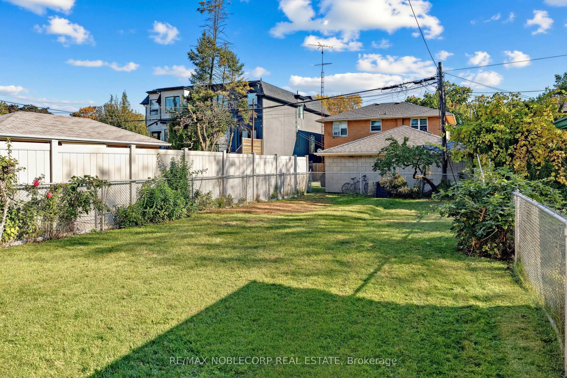 157 Hallmark Avenue