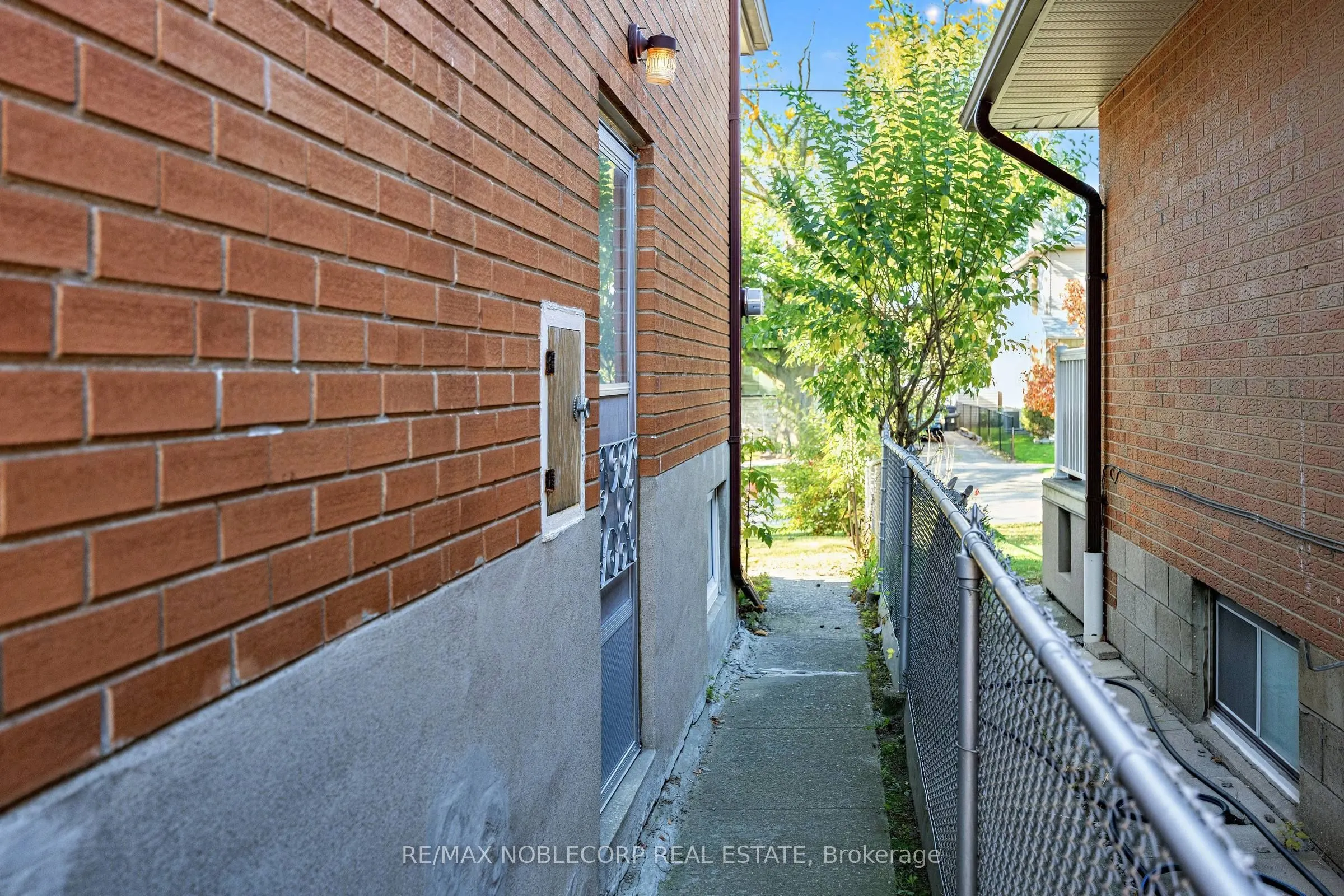 157 Hallmark Avenue