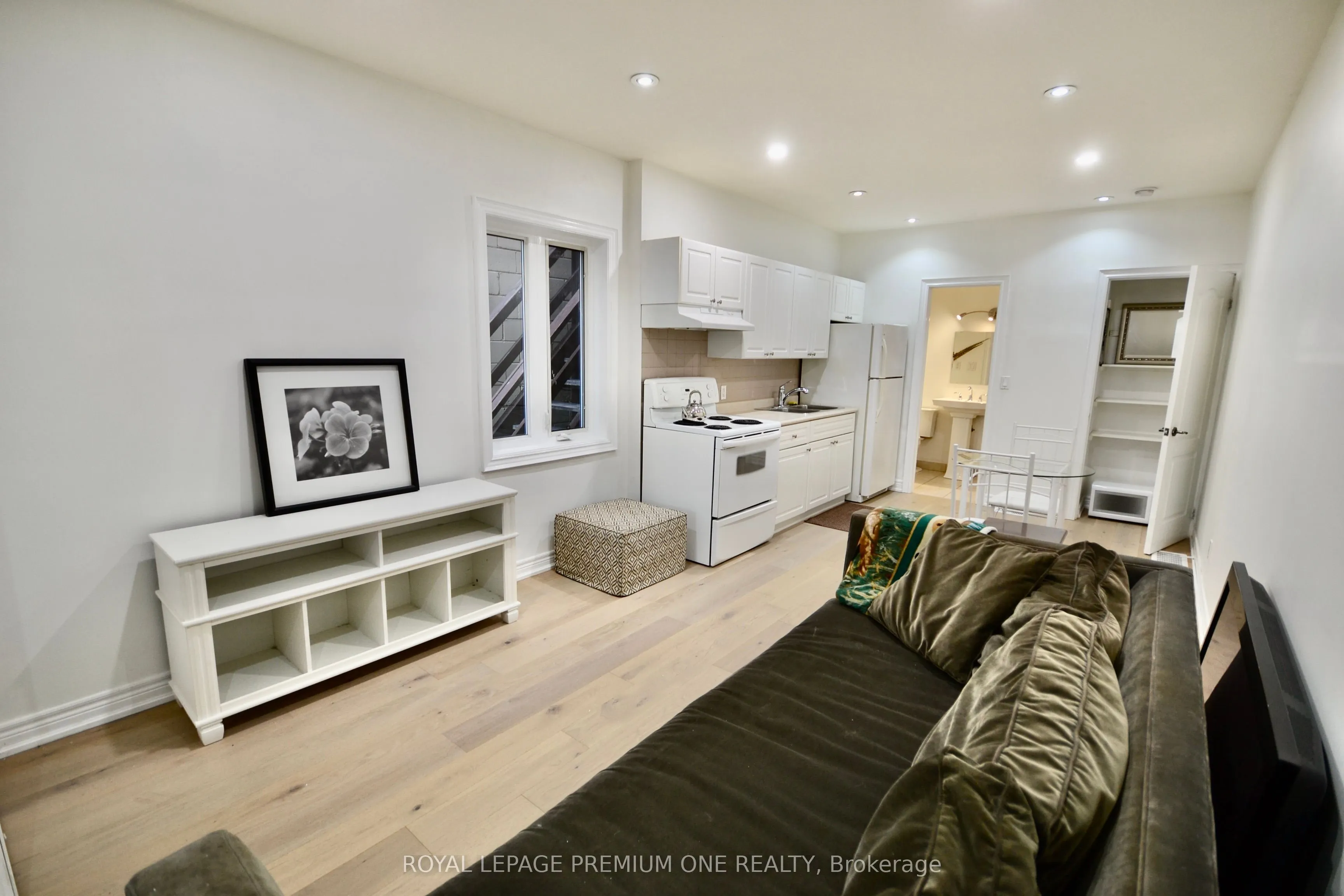312 Rustic Road #B