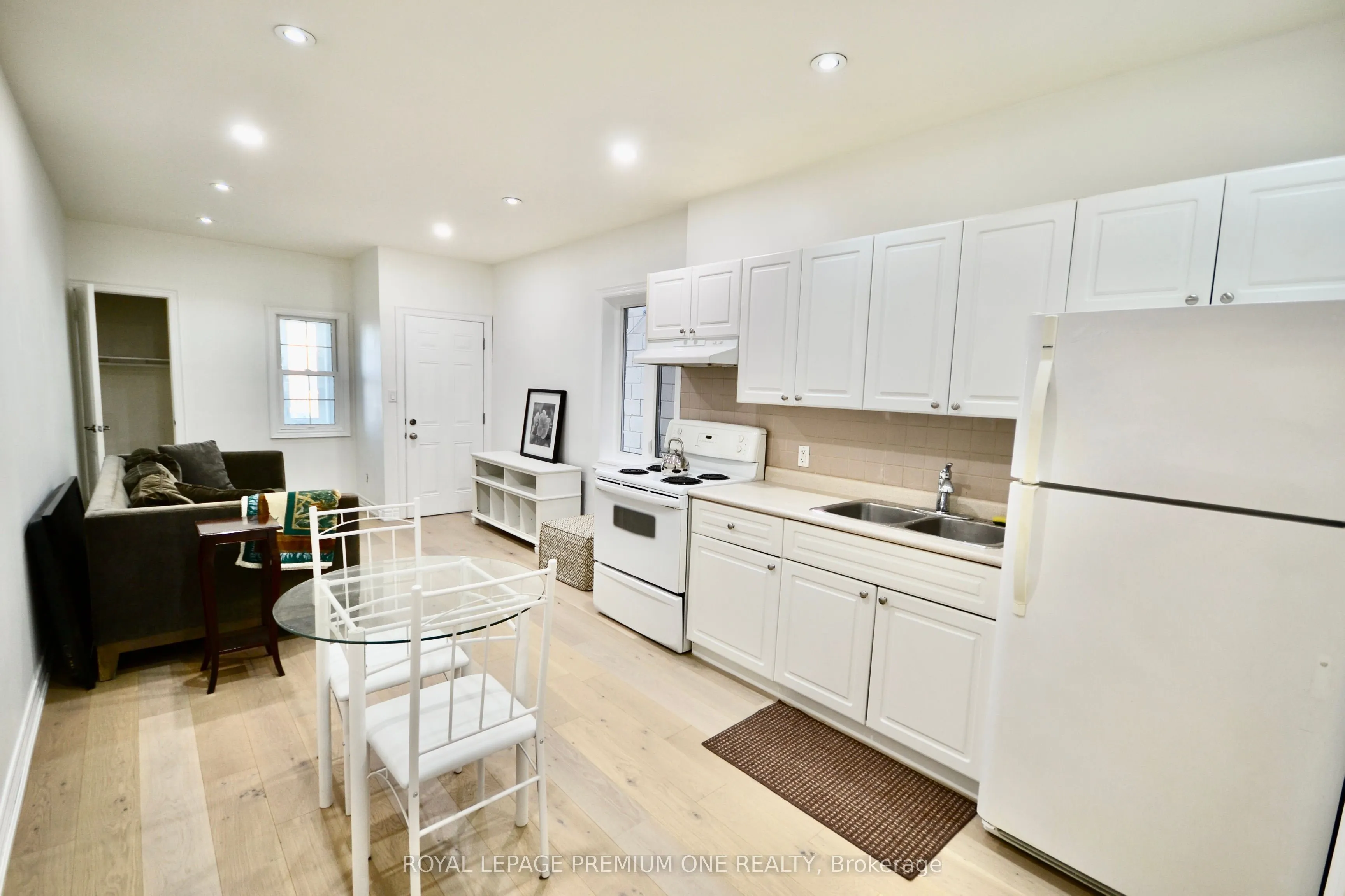 312 Rustic Road #B