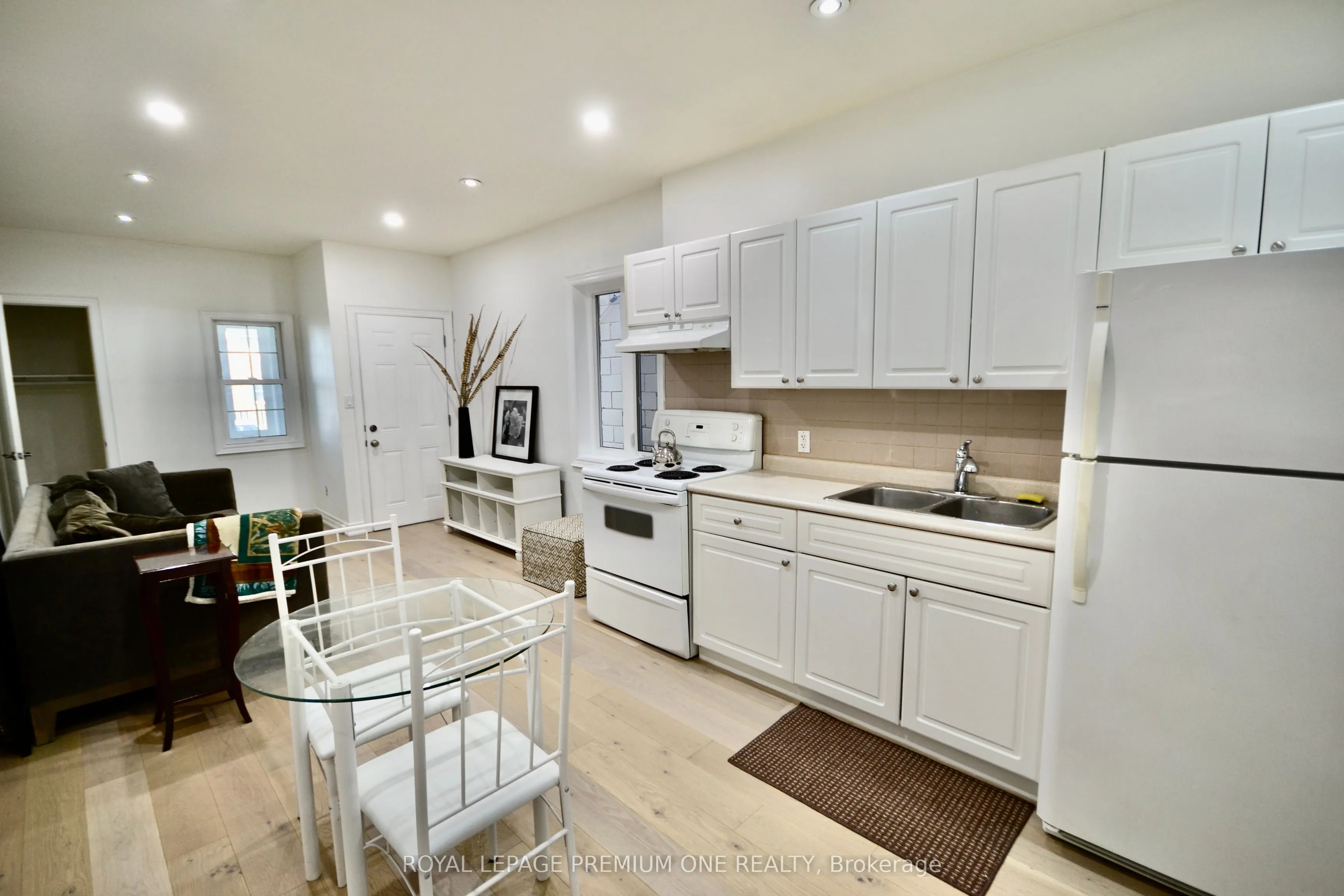 312 Rustic Road #B