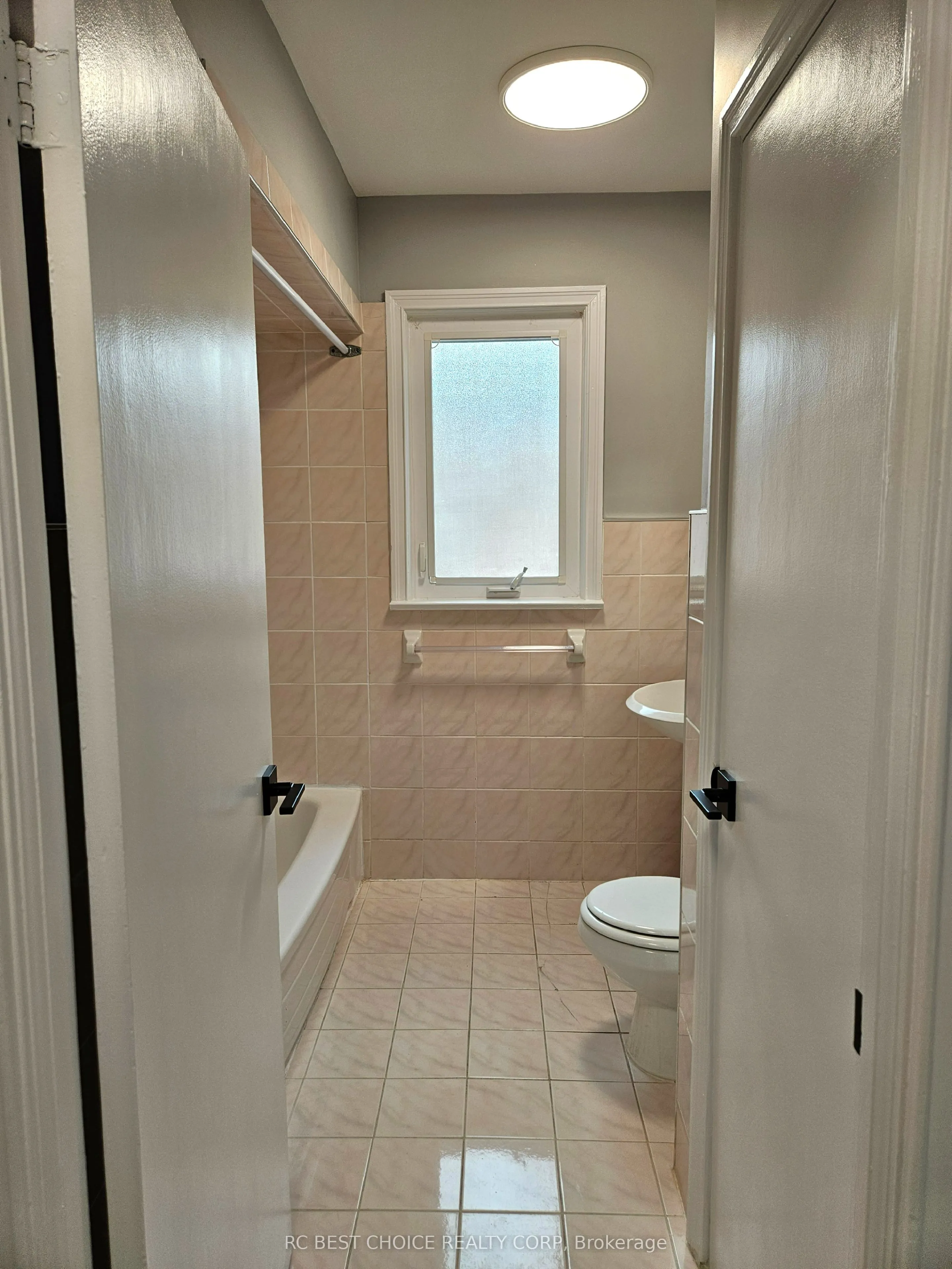 45 Mayall Avenue #Main