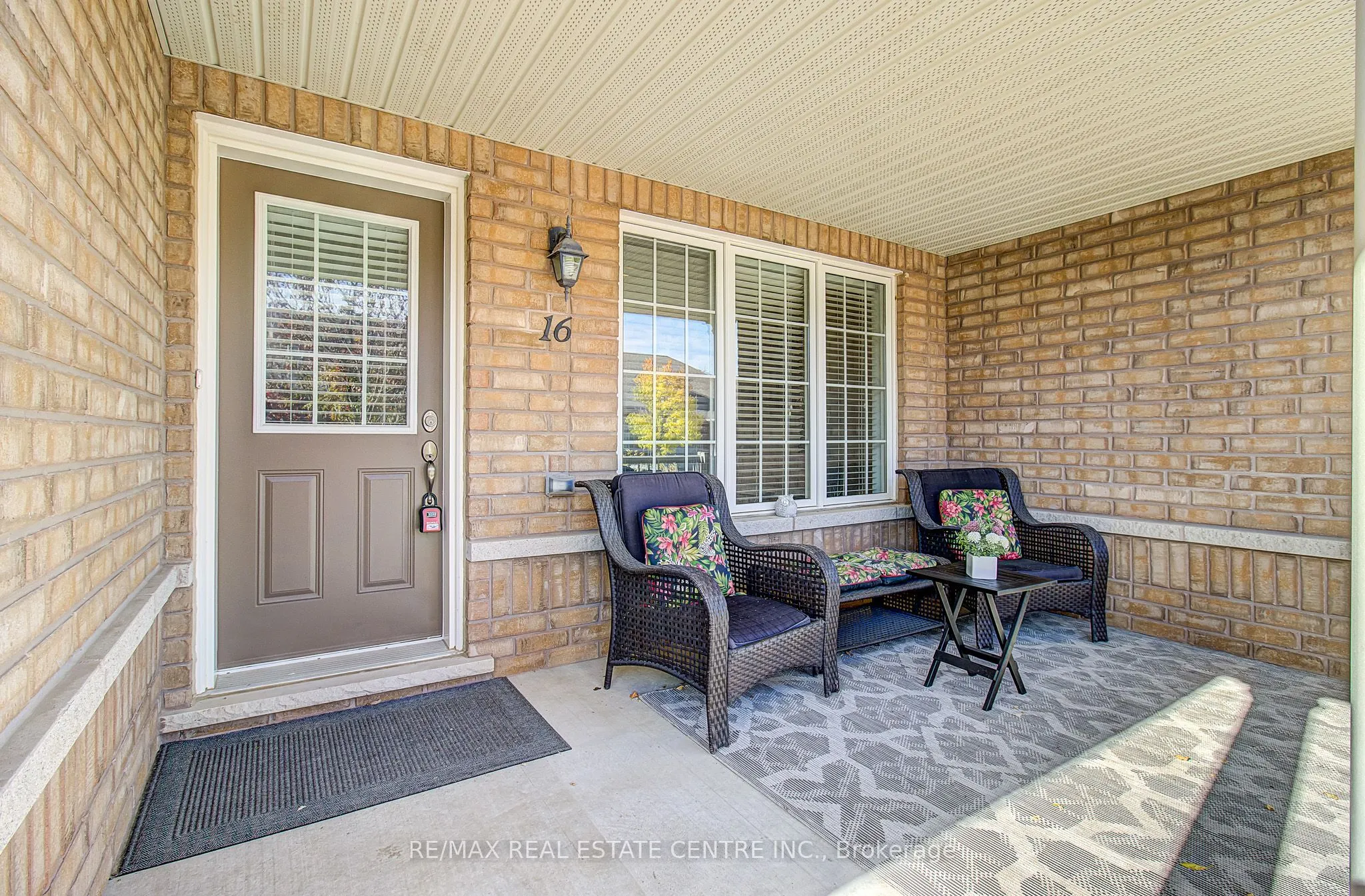 16 Lacorra Way S #8