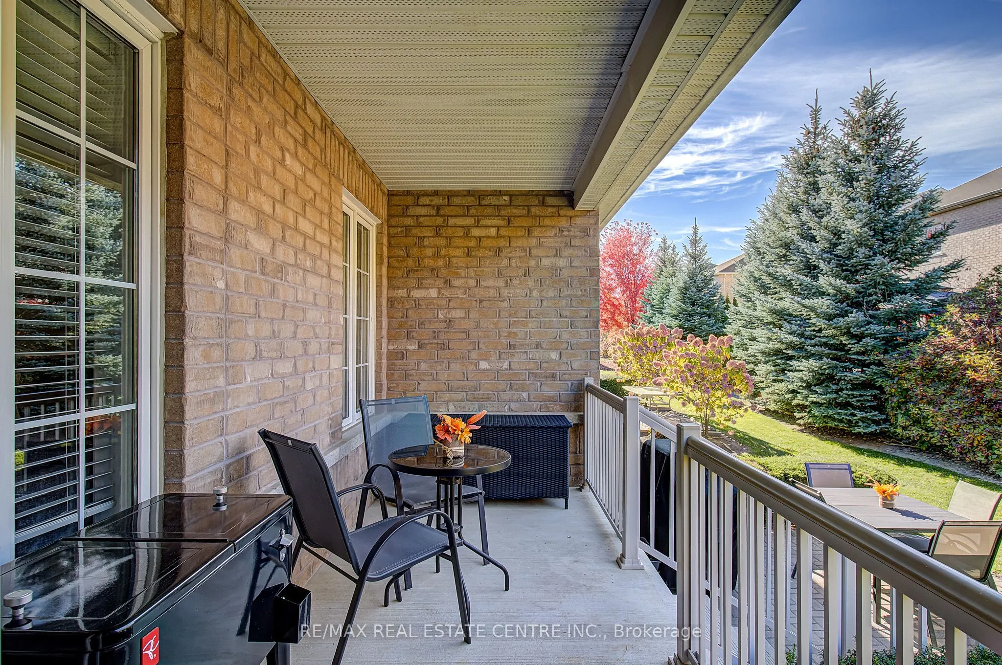 16 Lacorra Way S #8