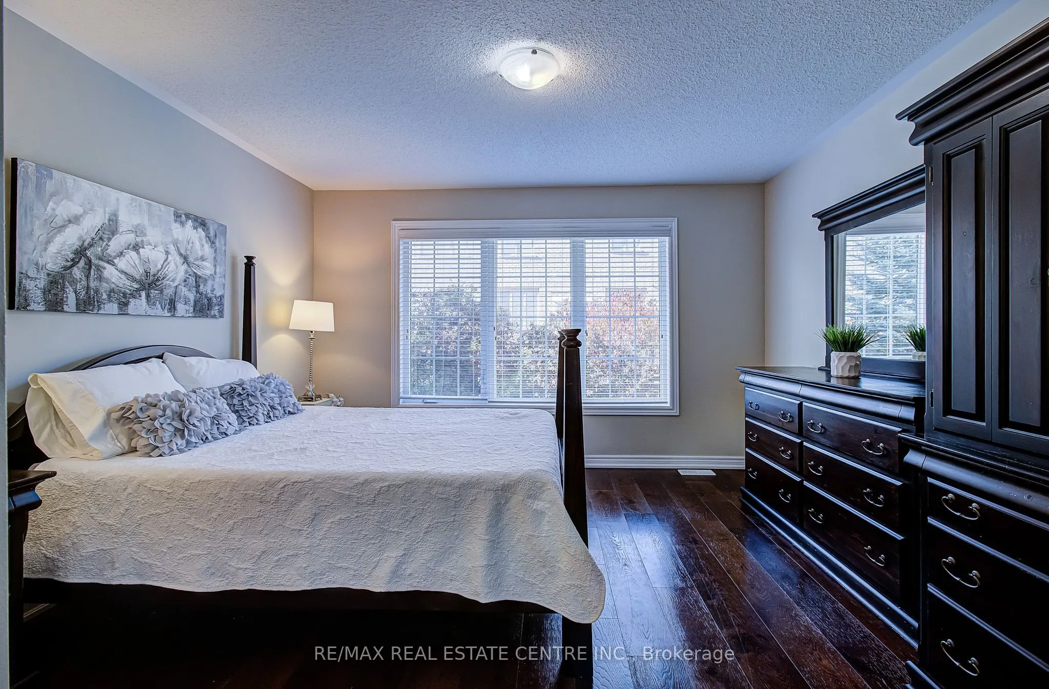 16 Lacorra Way S #8