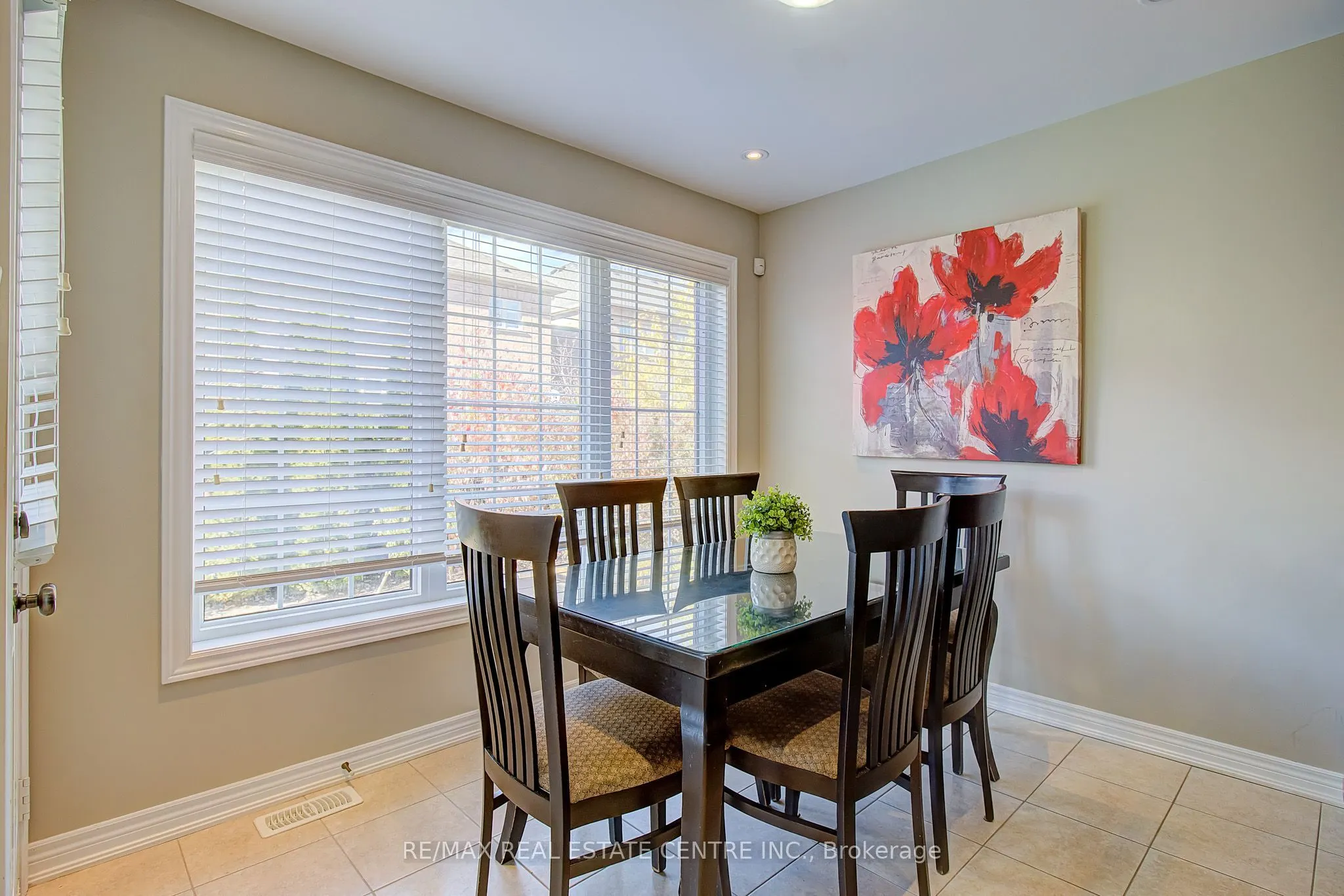 16 Lacorra Way S #8