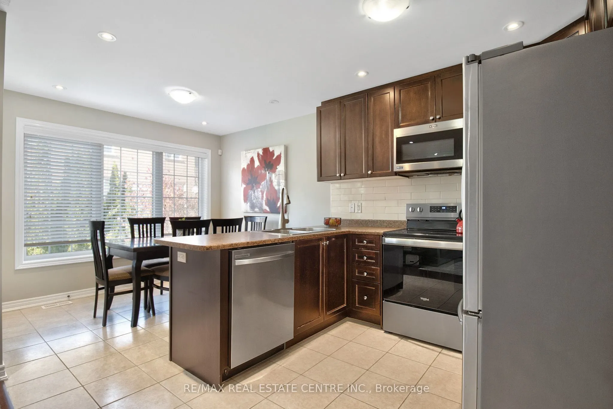 16 Lacorra Way S #8