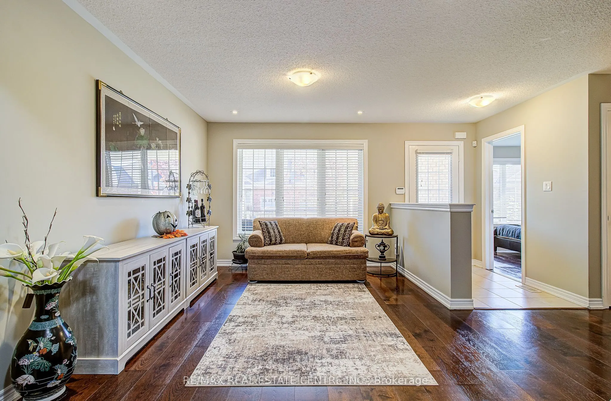16 Lacorra Way S #8