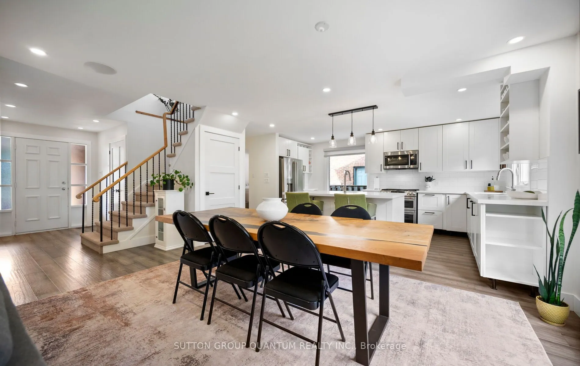 4071 Wheelwright Crescent
