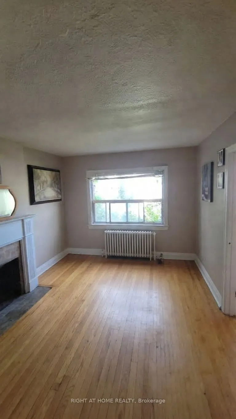 37 Deforest Road E
