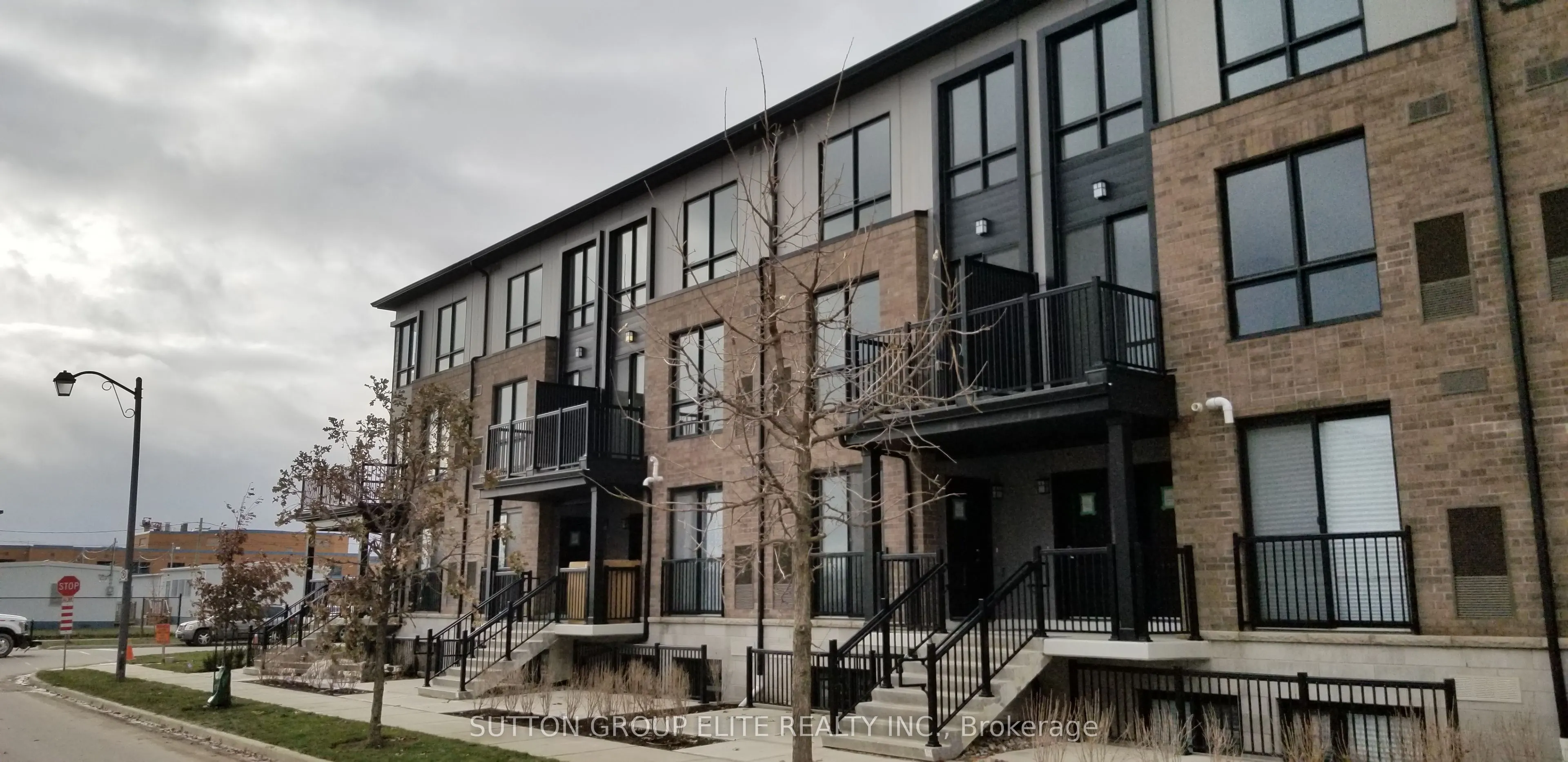 1206 Main Street E #204