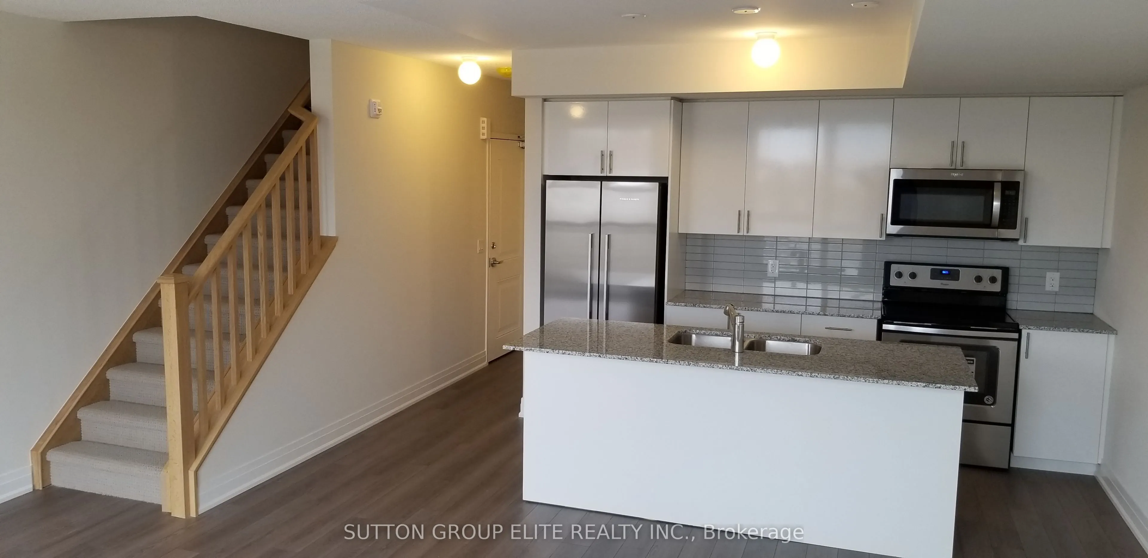 1206 Main Street E #204