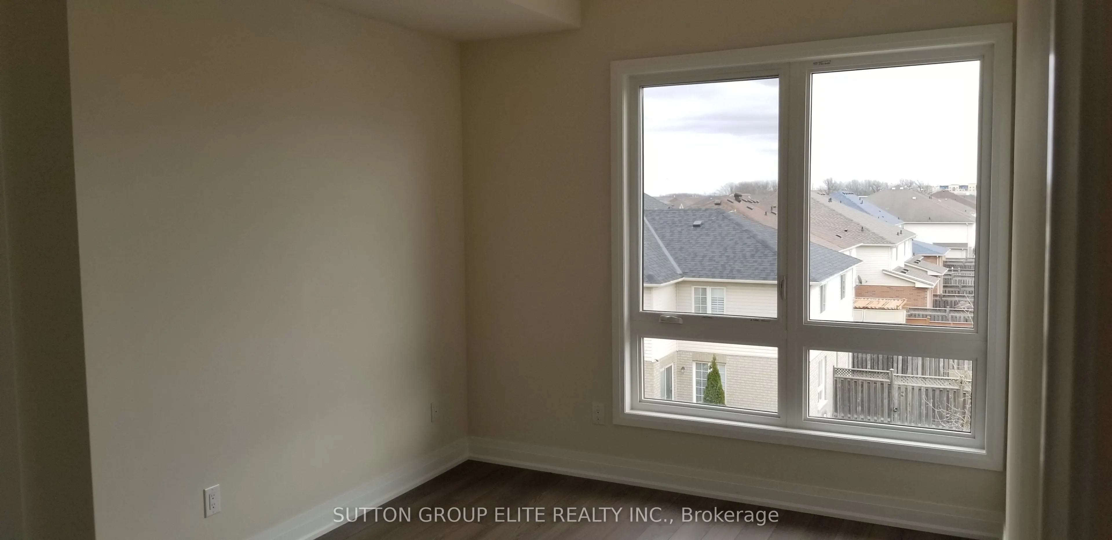 1206 Main Street E #204