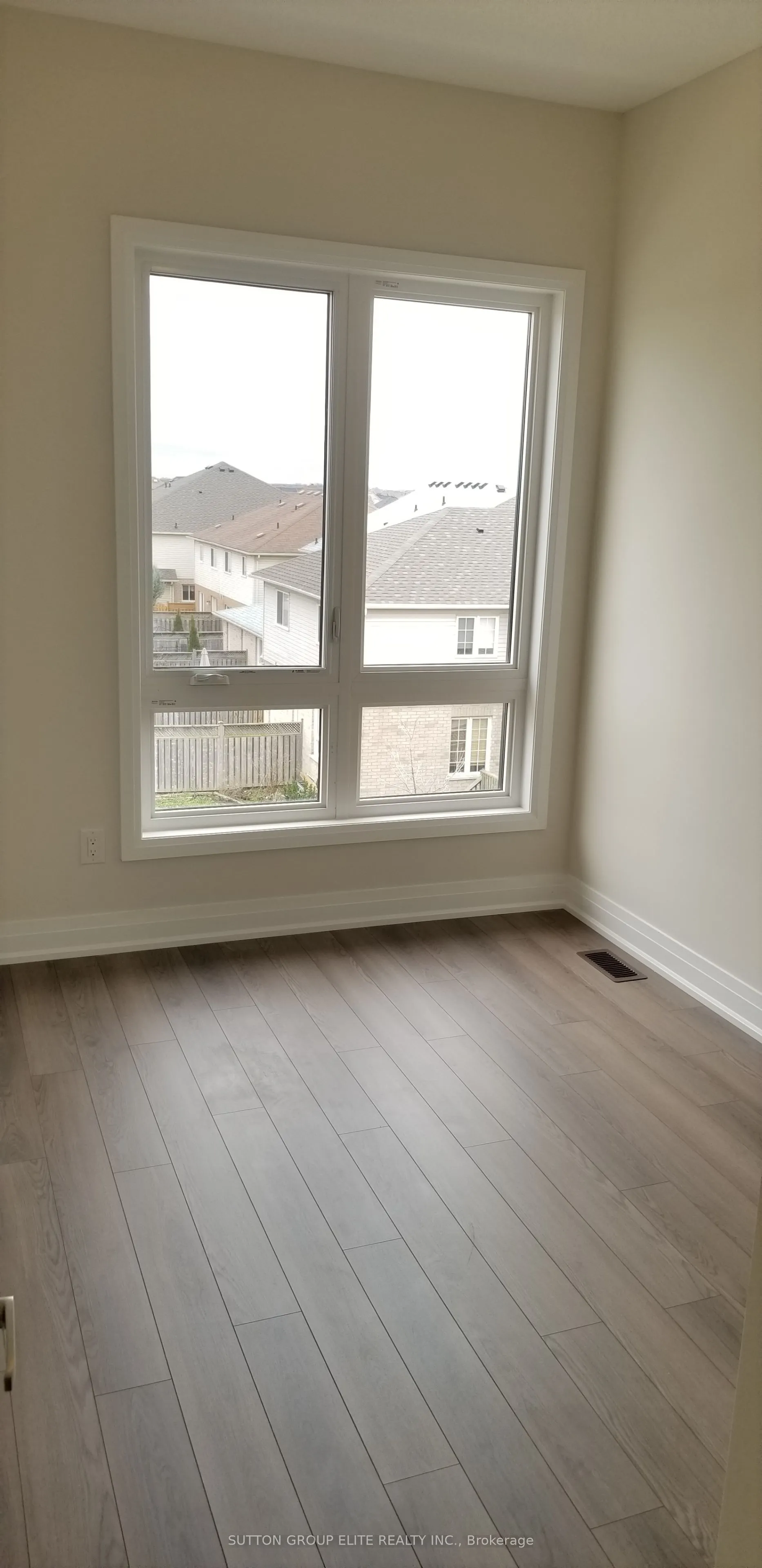1206 Main Street E #204