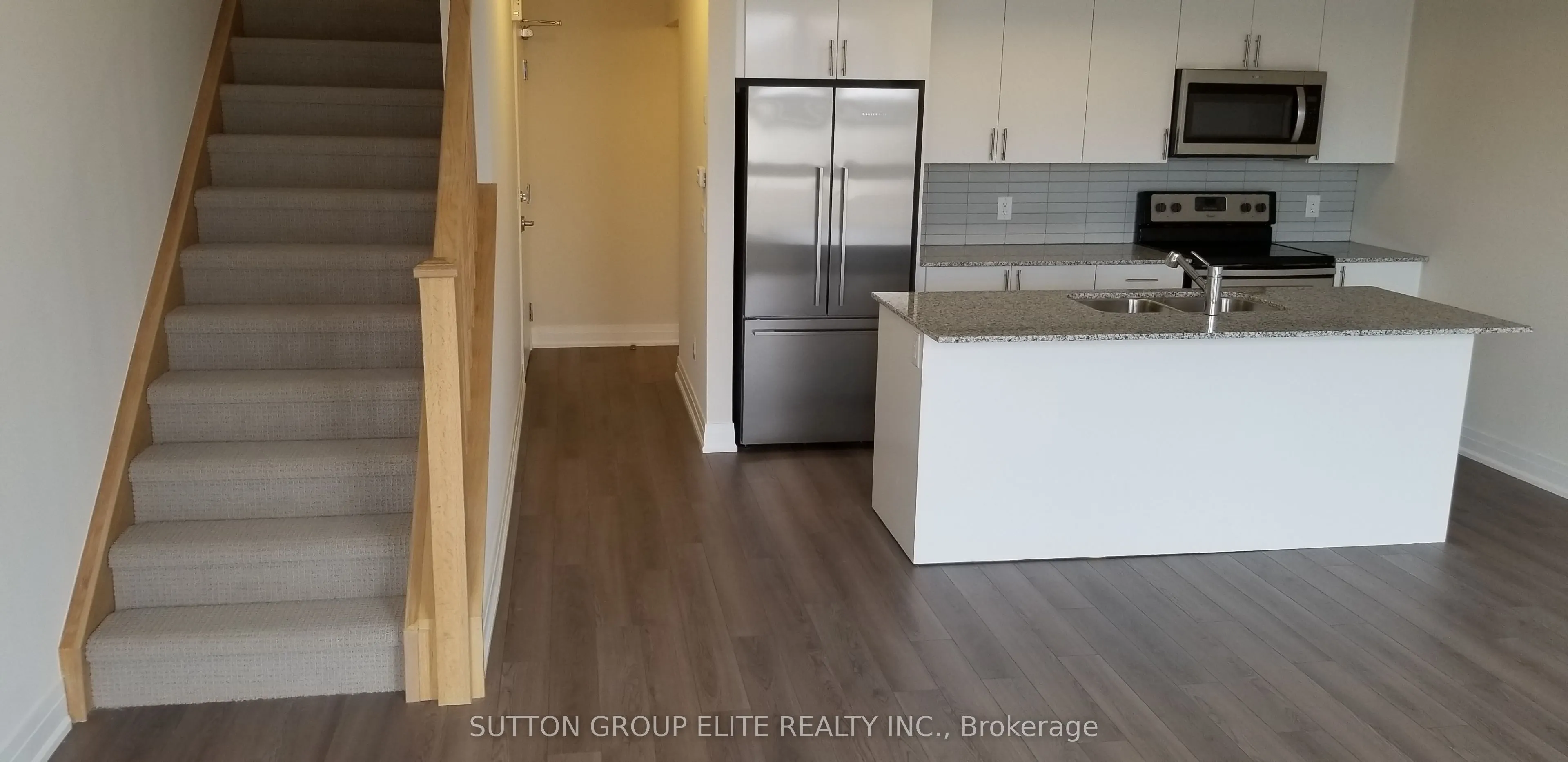 1206 Main Street E #204