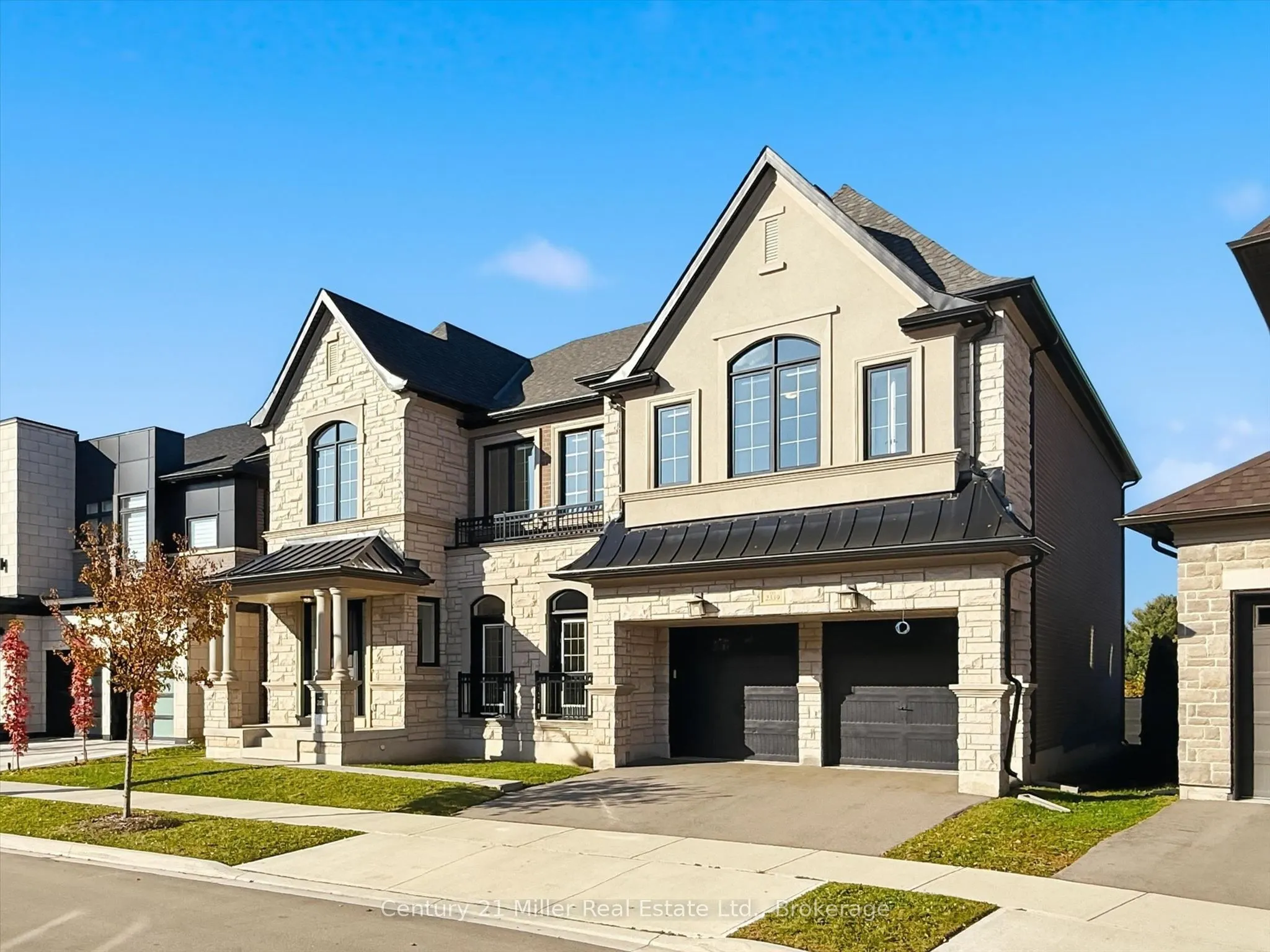 2339 Hyacinth Crescent