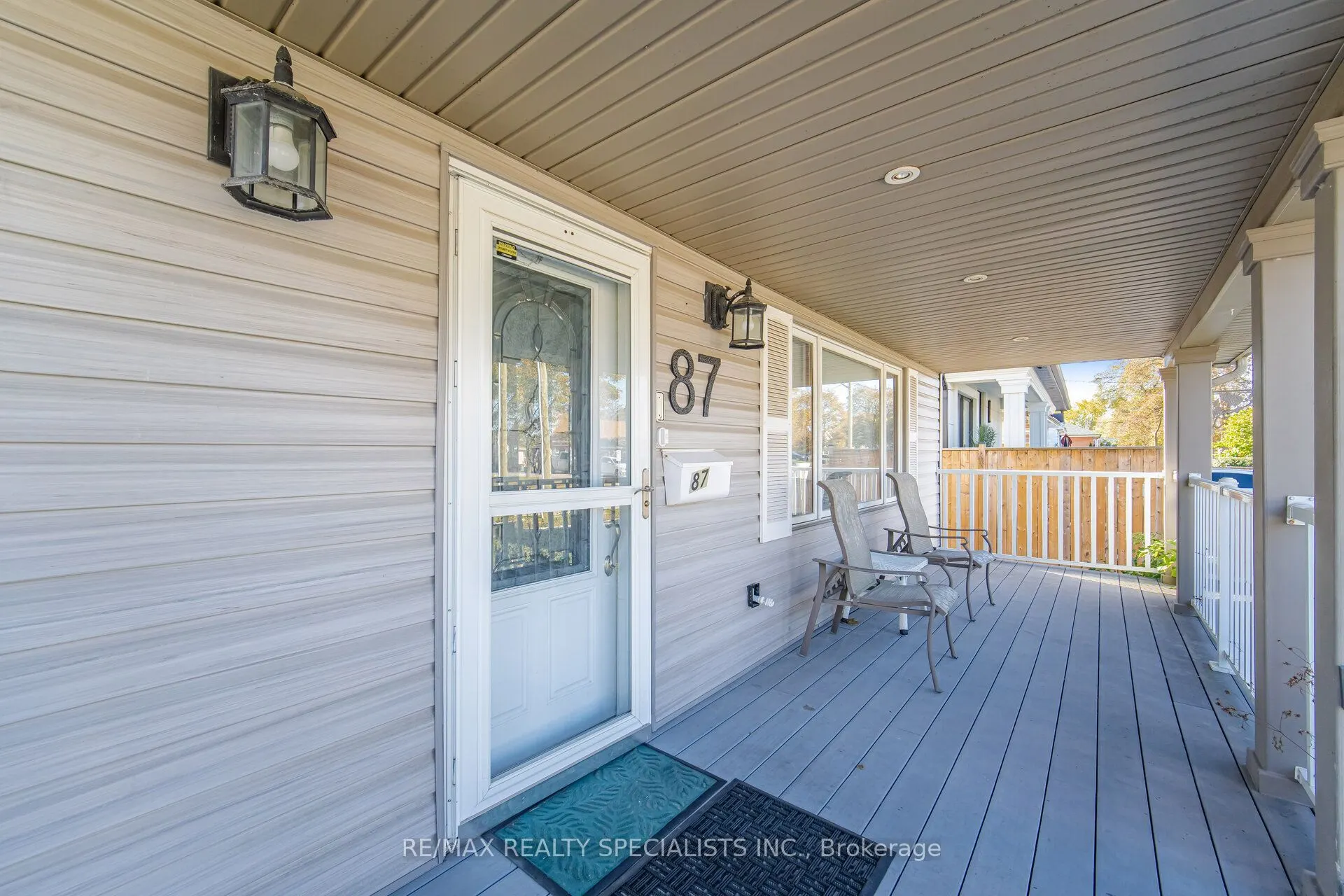 87 Woodward Avenue