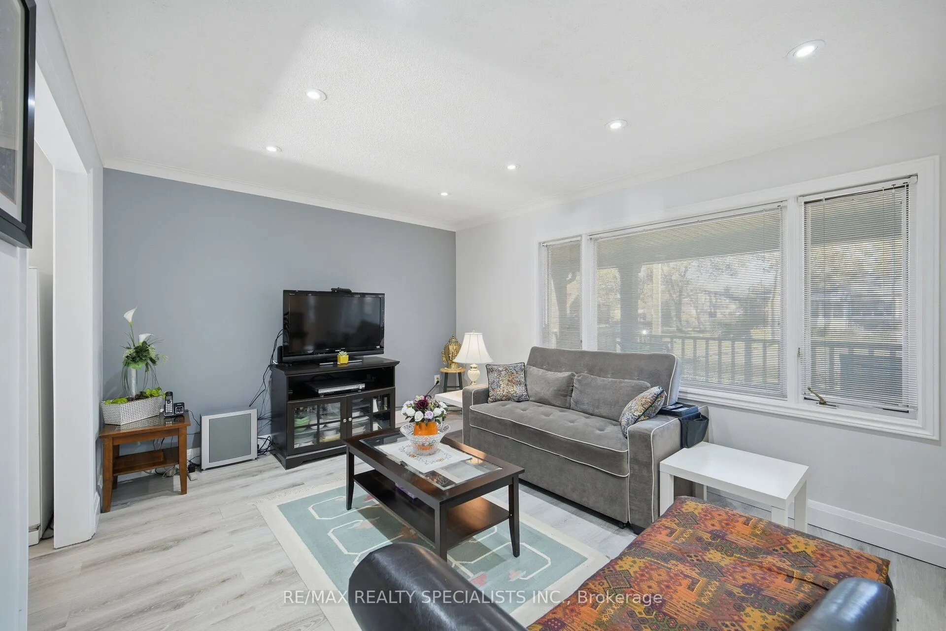 87 Woodward Avenue