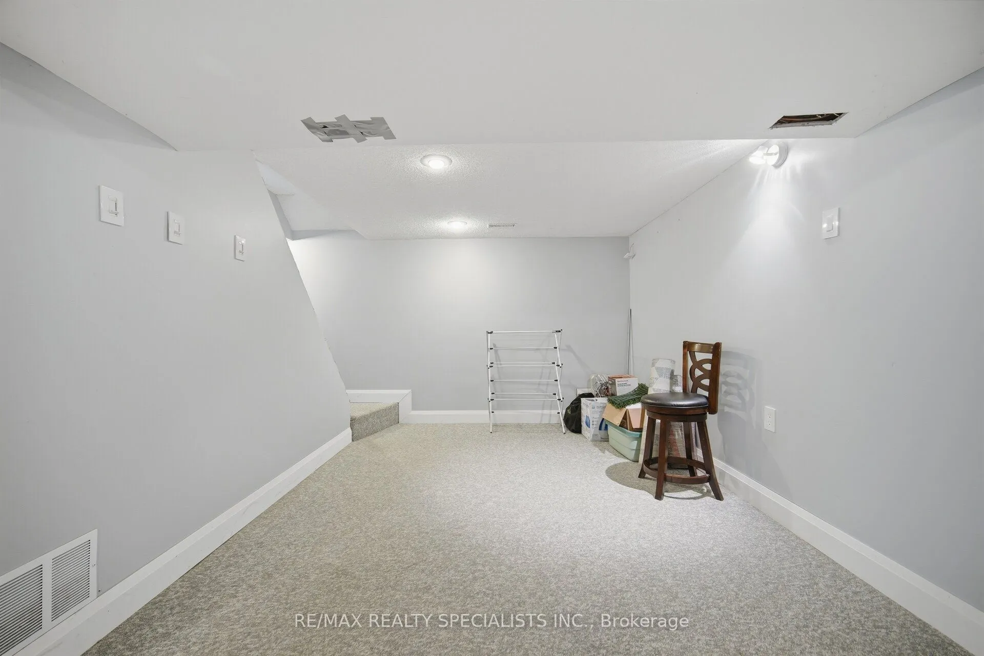 87 Woodward Avenue