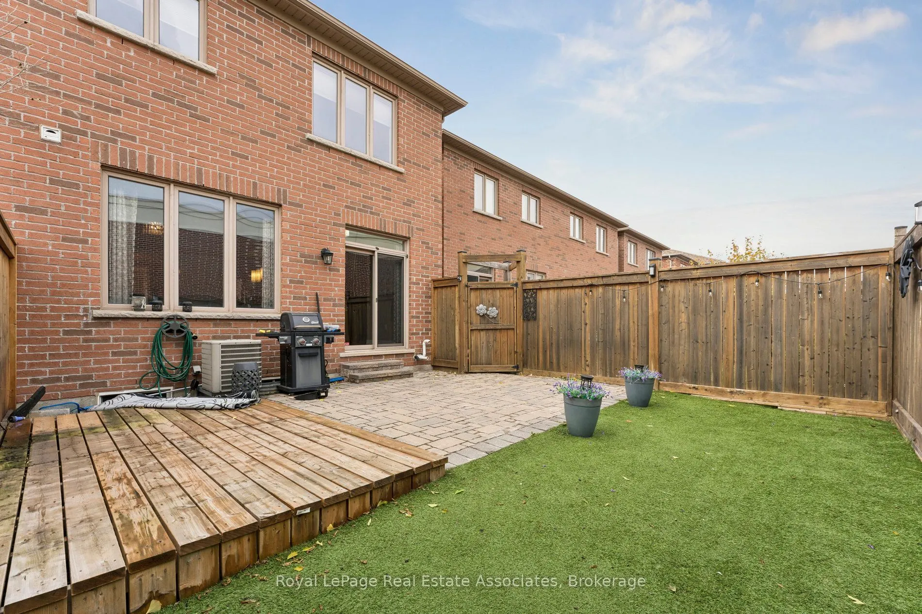 12 Diamond Leaf Lane