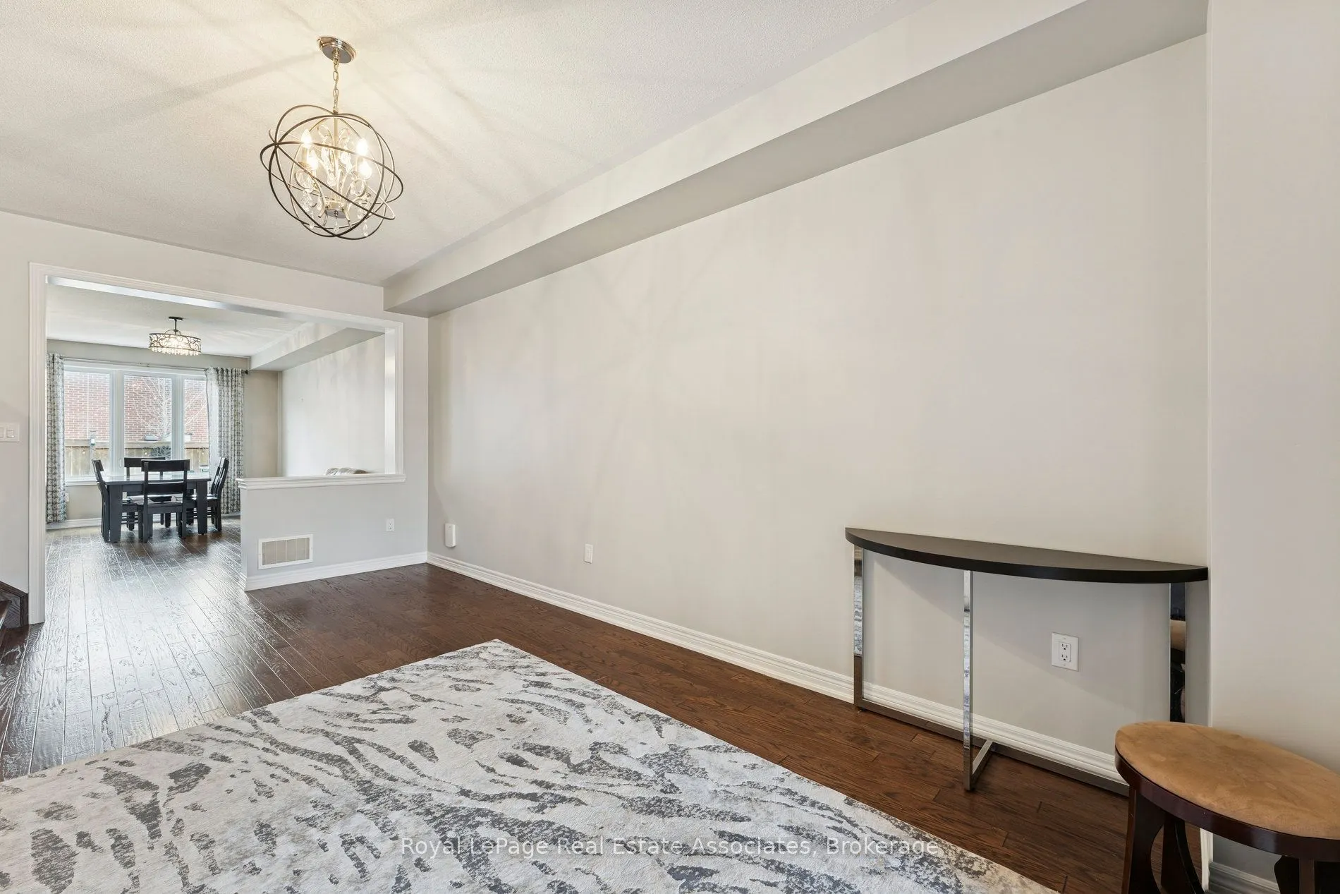 12 Diamond Leaf Lane
