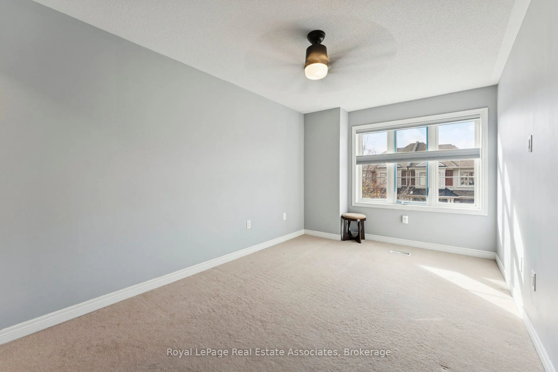 12 Diamond Leaf Lane