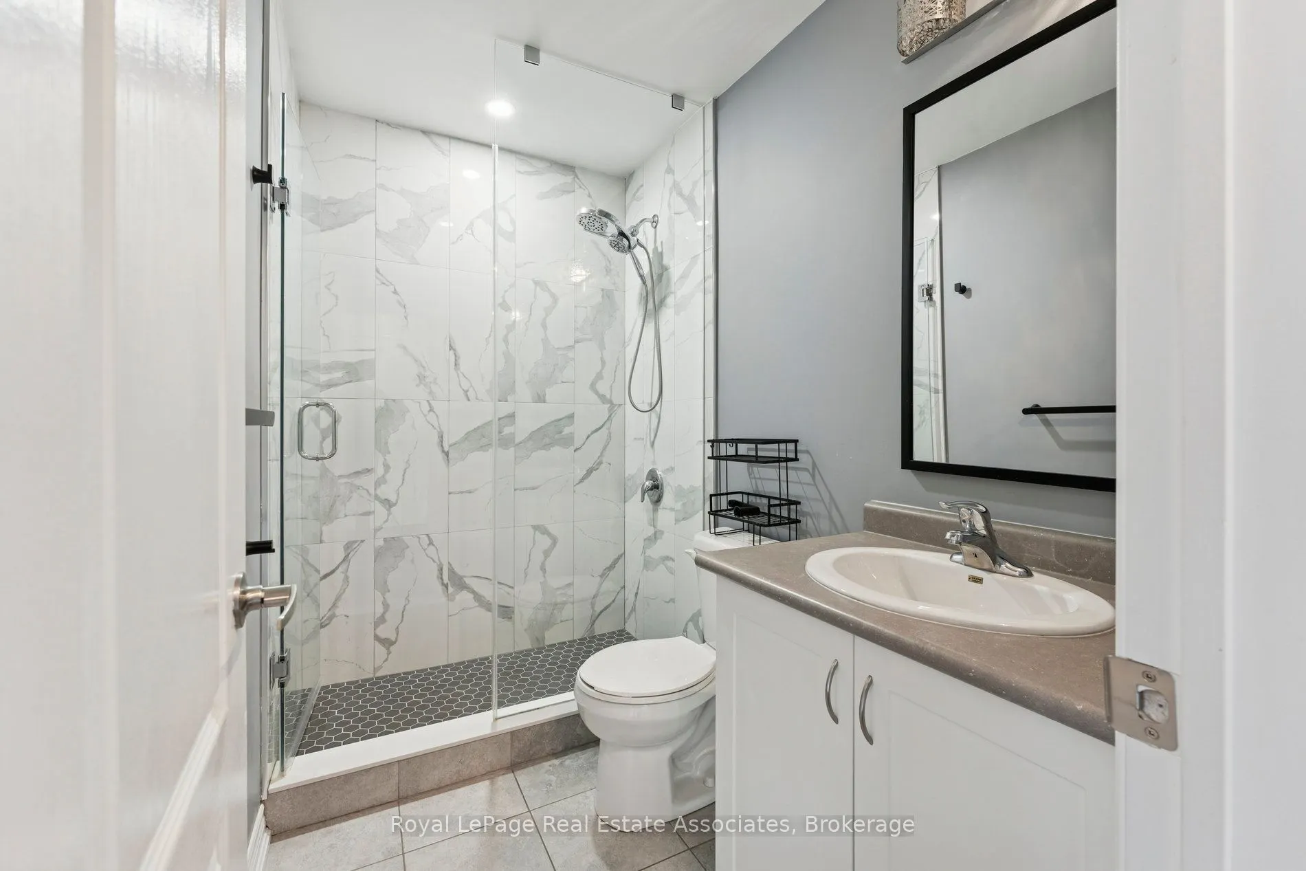 12 Diamond Leaf Lane