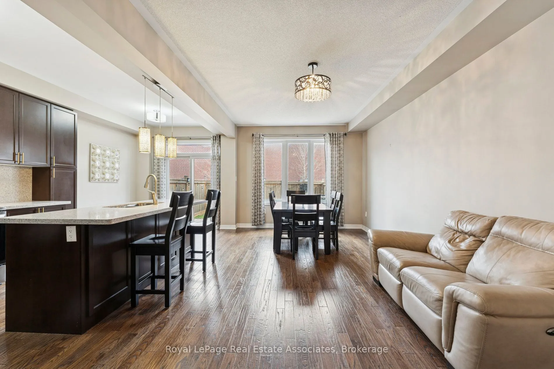 12 Diamond Leaf Lane