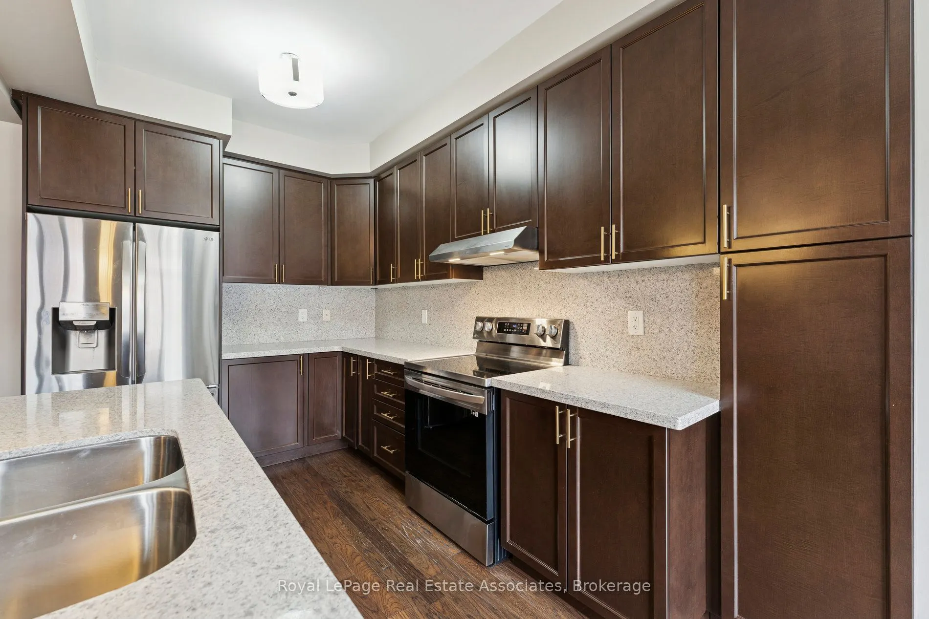 12 Diamond Leaf Lane