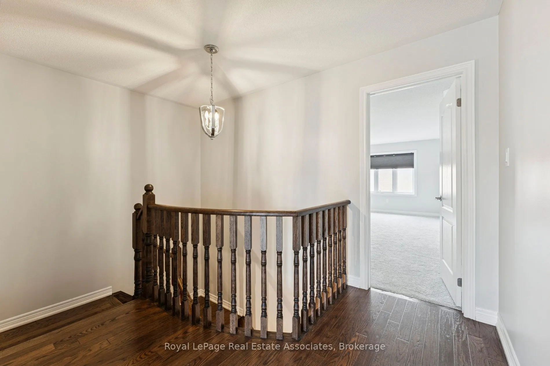 12 Diamond Leaf Lane