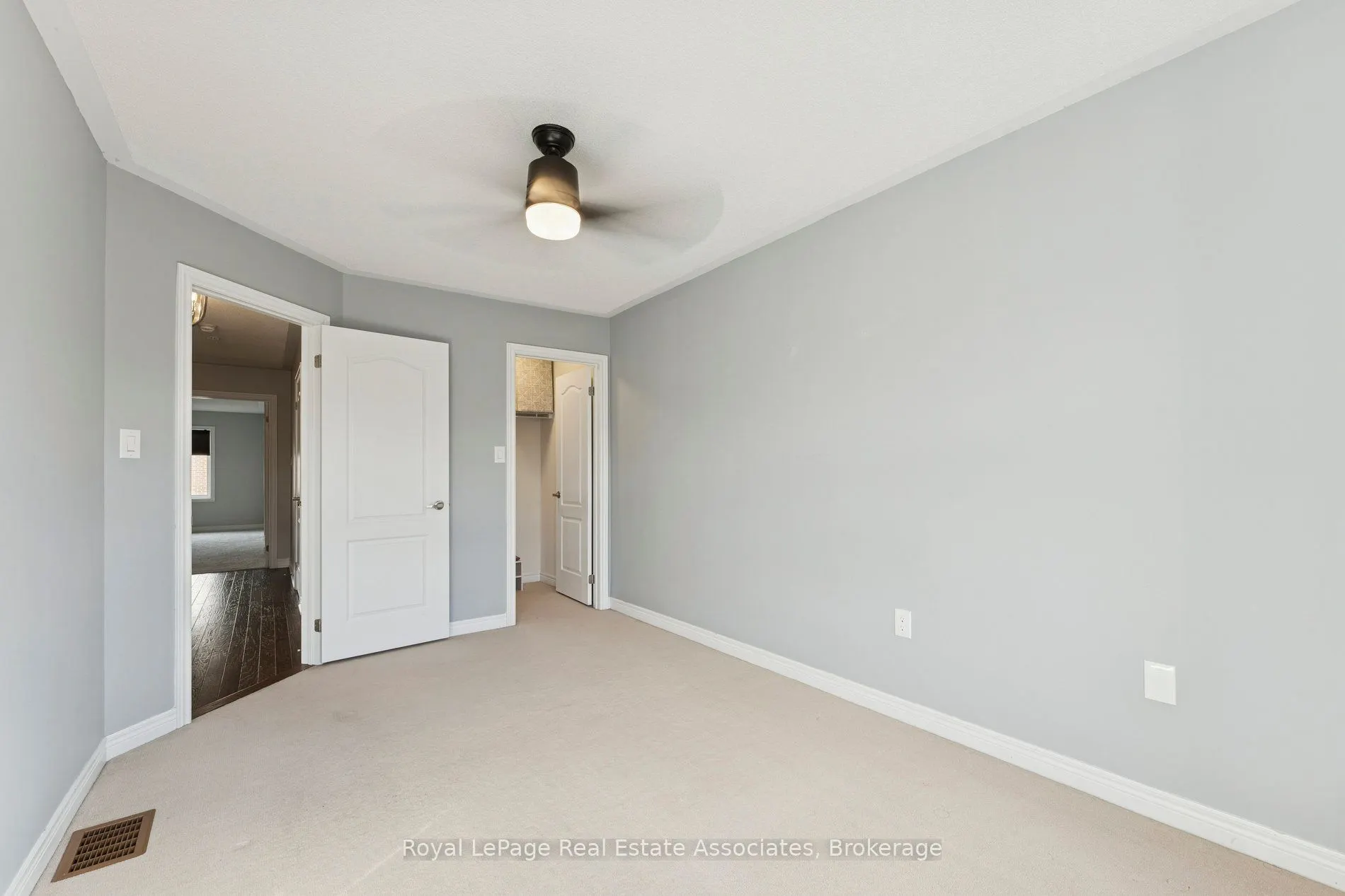 12 Diamond Leaf Lane