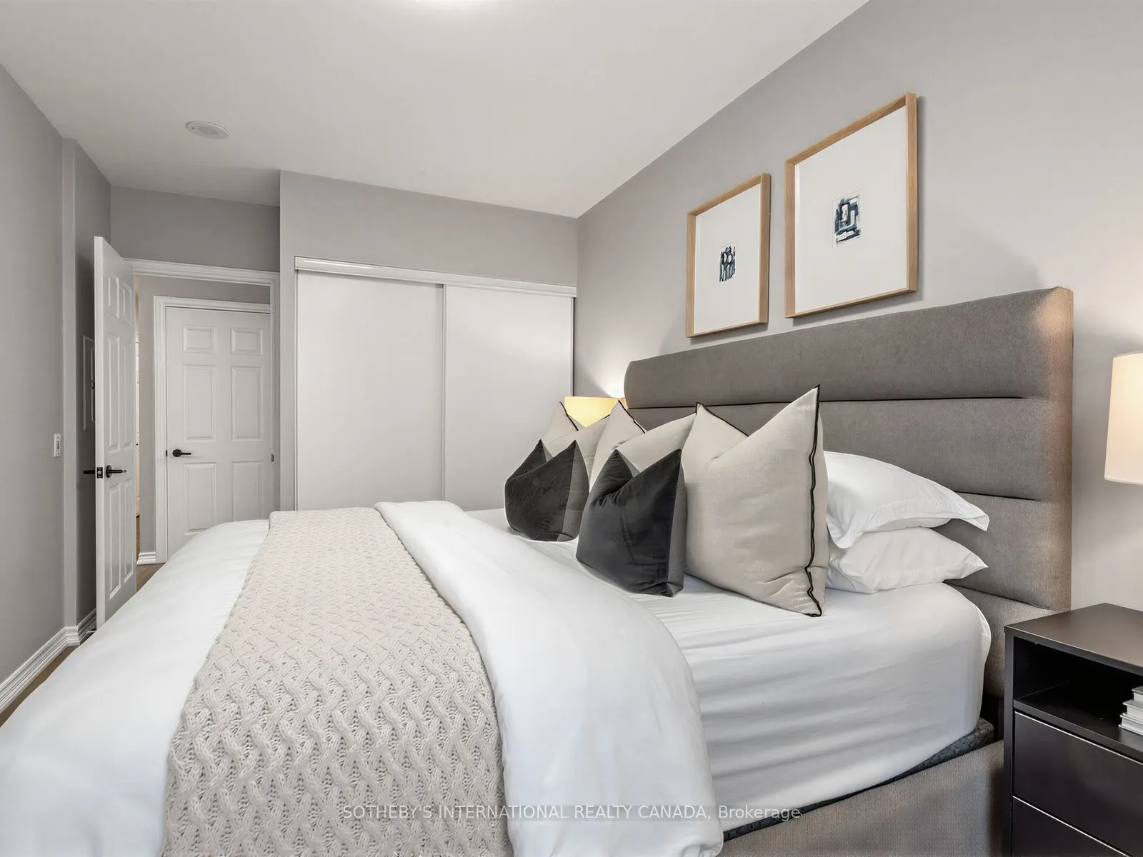 5233 Dundas Street W #127