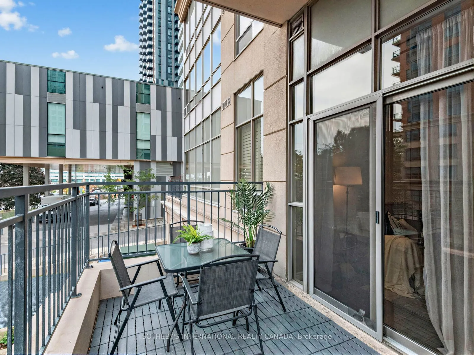 5233 Dundas Street W #127
