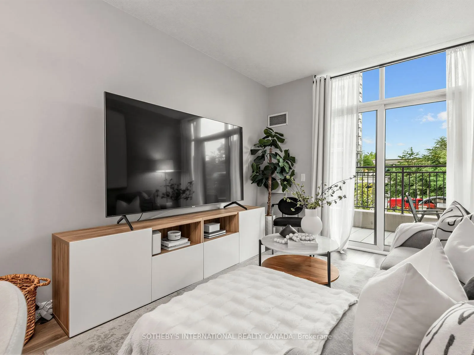 5233 Dundas Street W #127
