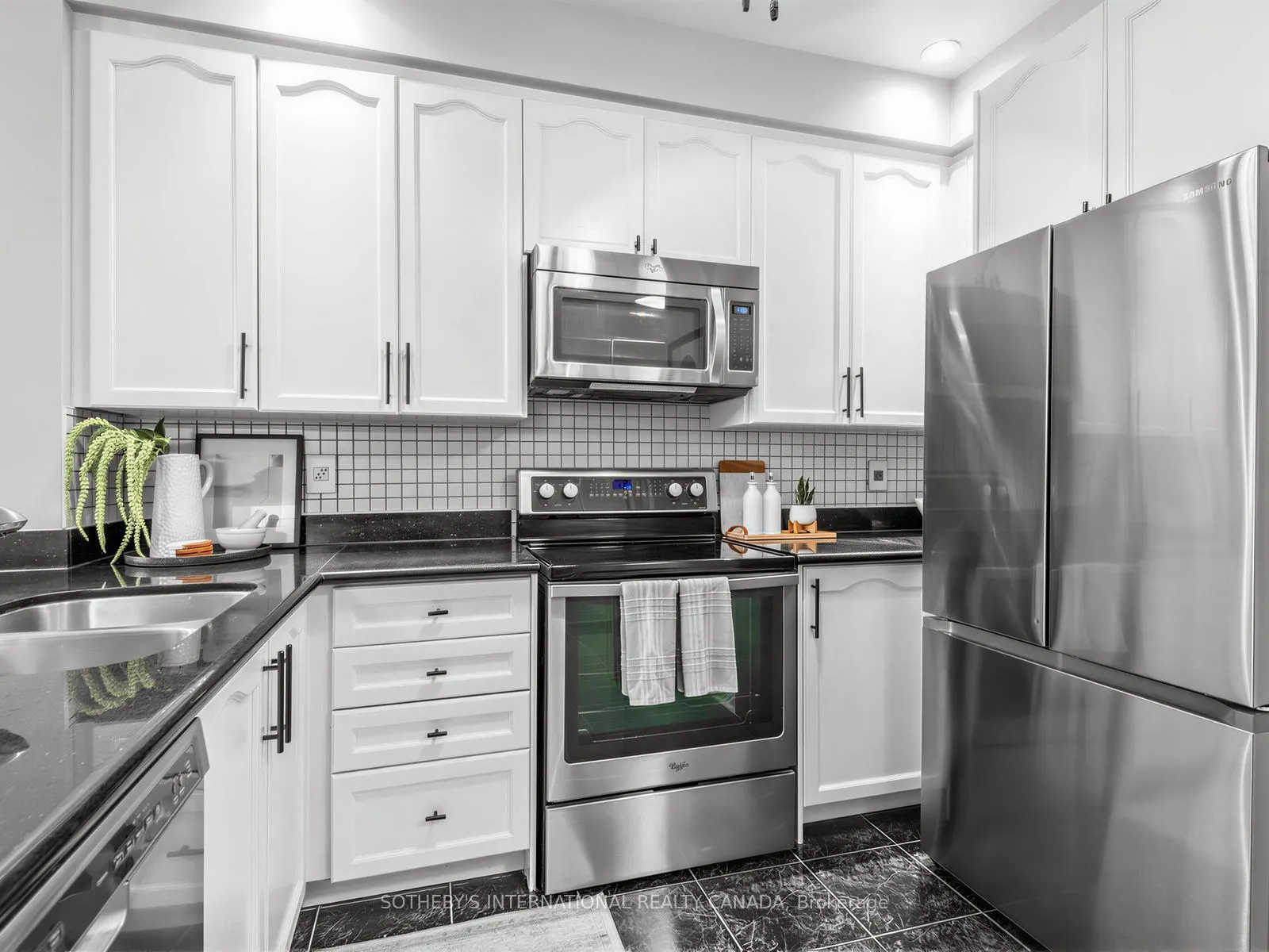 5233 Dundas Street W #127