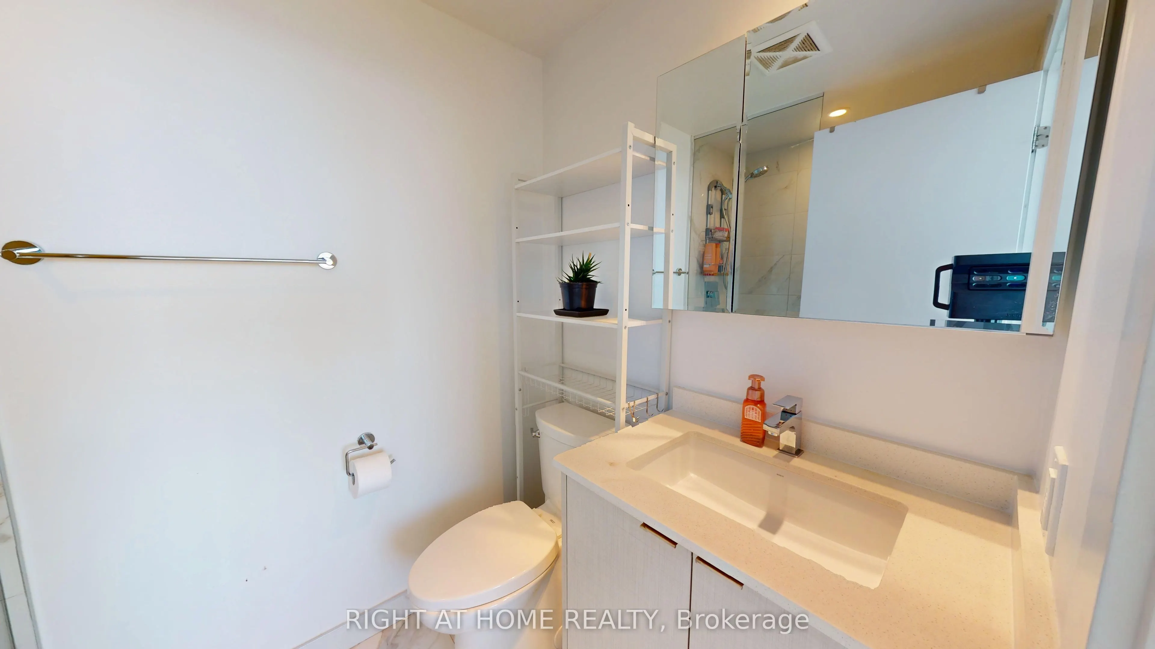 1926 Lake Shore Boulevard W #1609